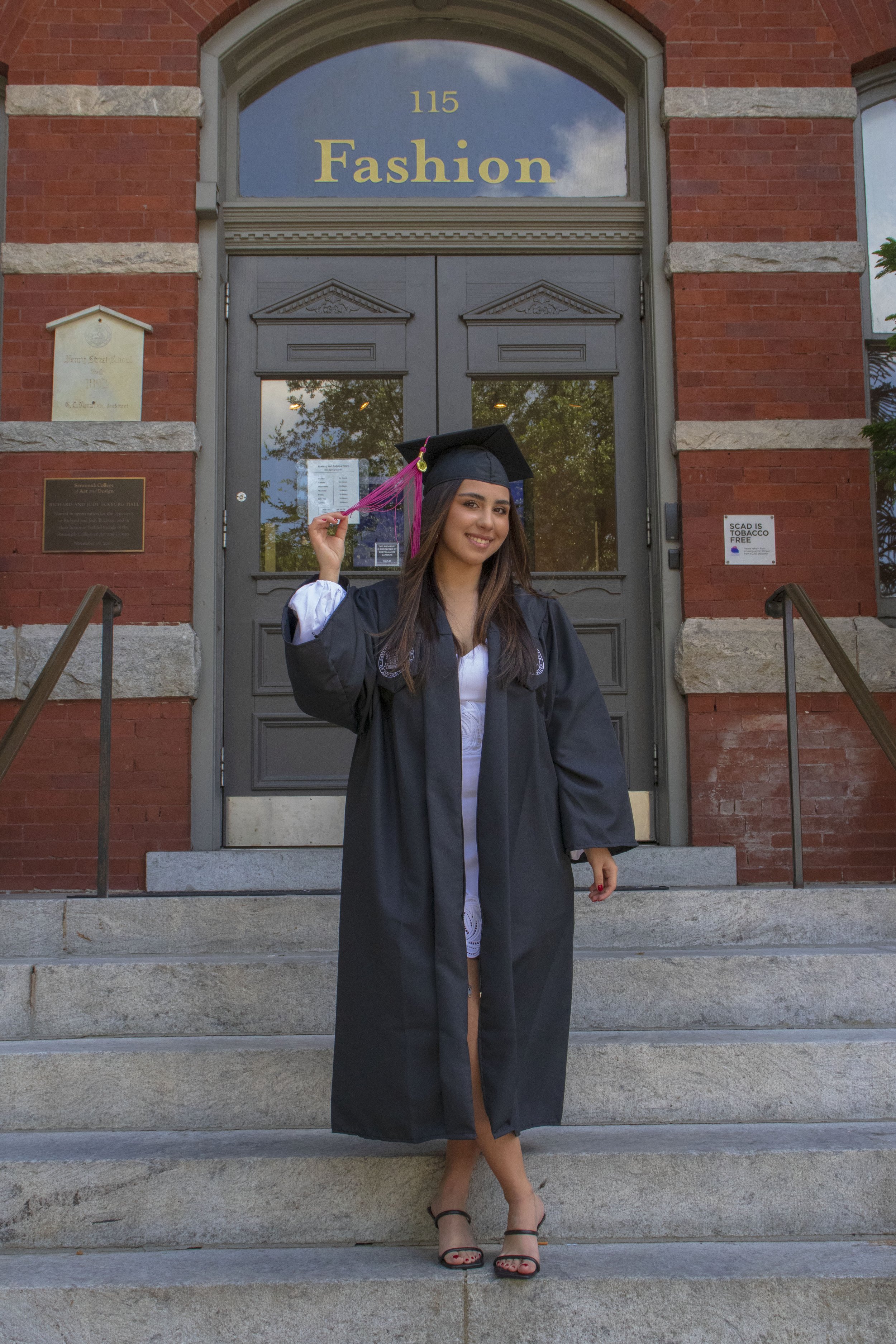 Gigi's_Grad_Photos_Gigi_13 copy.jpg