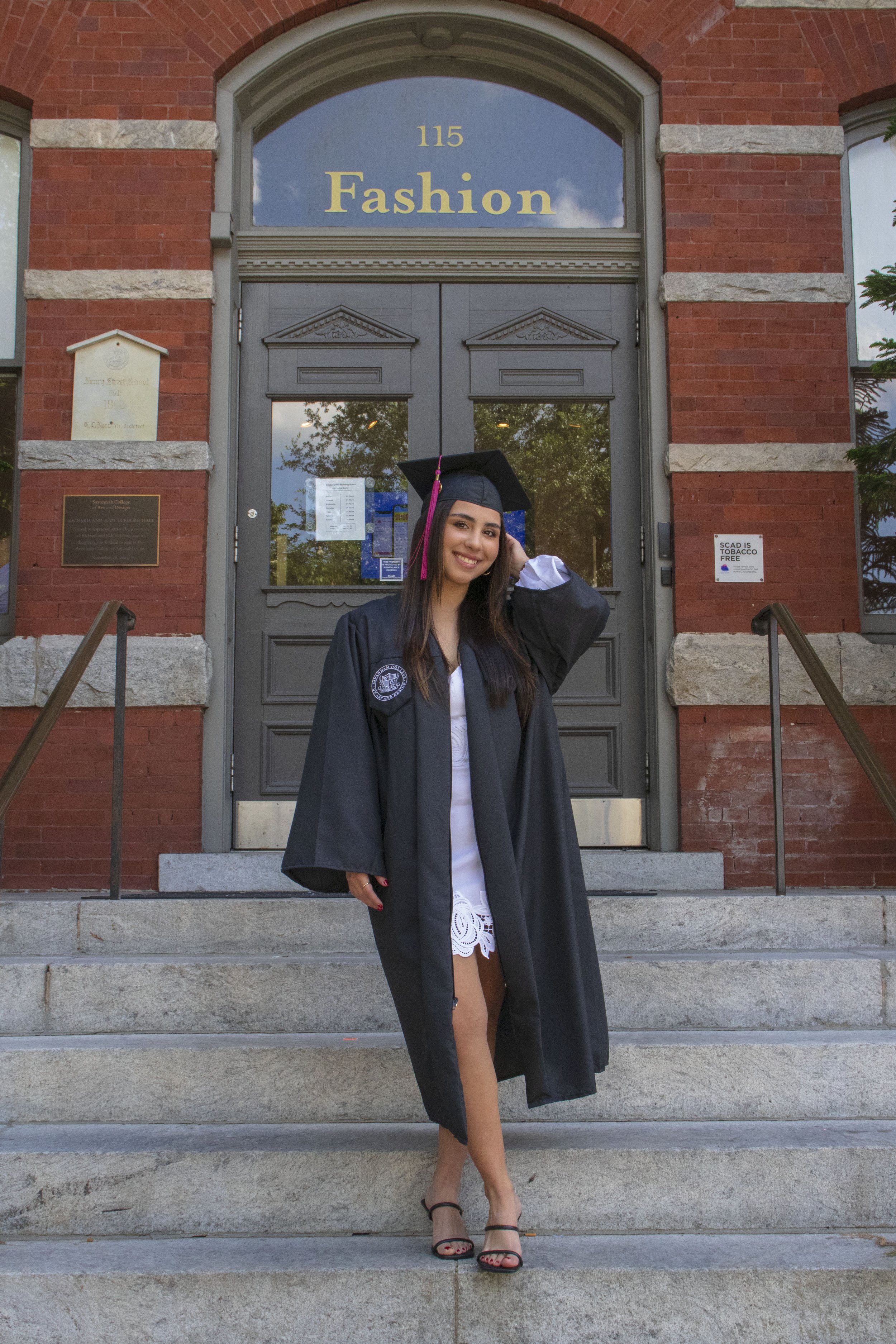 Gigi's_Grad_Photos_Gigi_9 copy.jpg