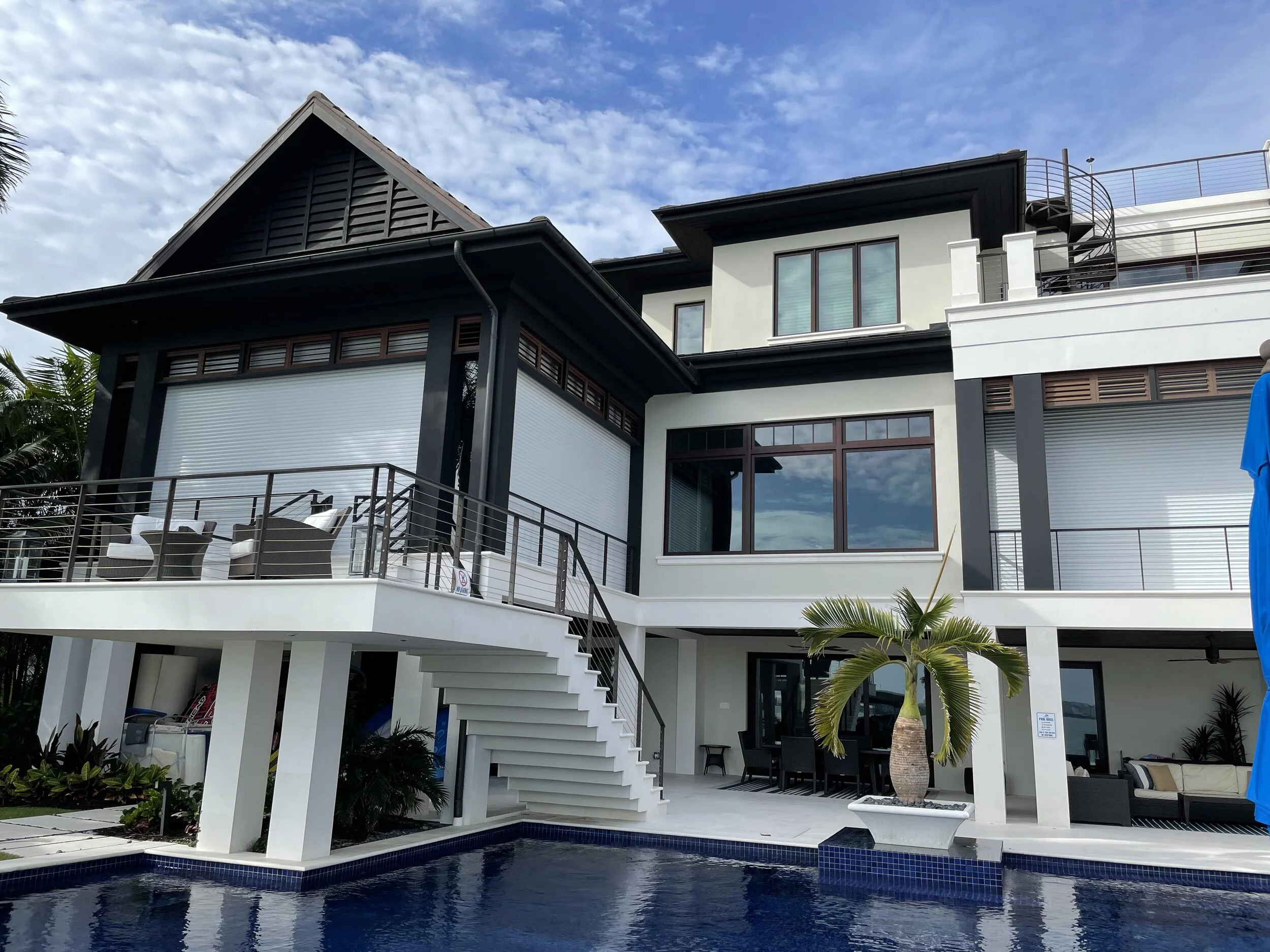 Professional House Washing in Sarasota FL Get Your Home Looking New