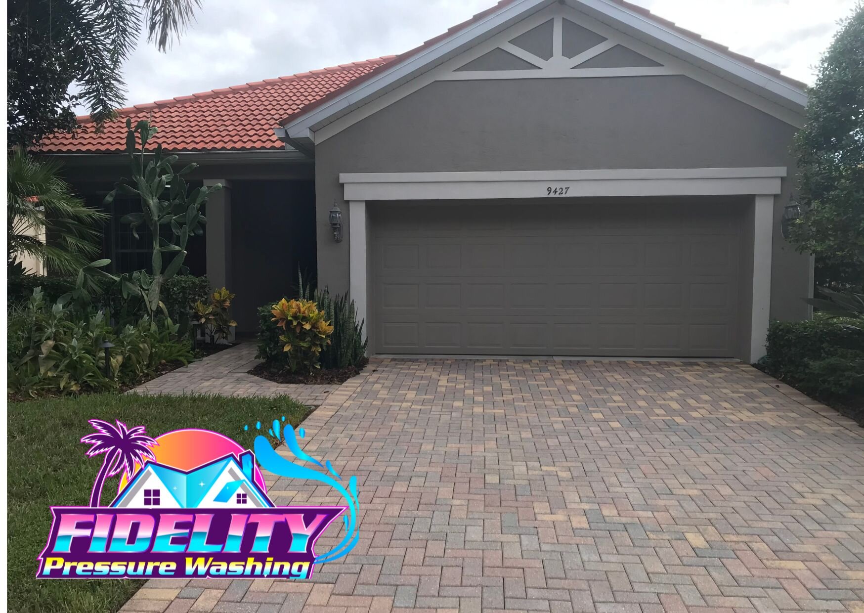🌟 Transform Your Property with Fidelity Pressure Washing! 🌟

Looking for professional pressure washing services in Lakewood Ranch? Look no further! Fidelity Pressure Washing is here to make your property shine like never before! 💦✨

🏡 Driveway Cl