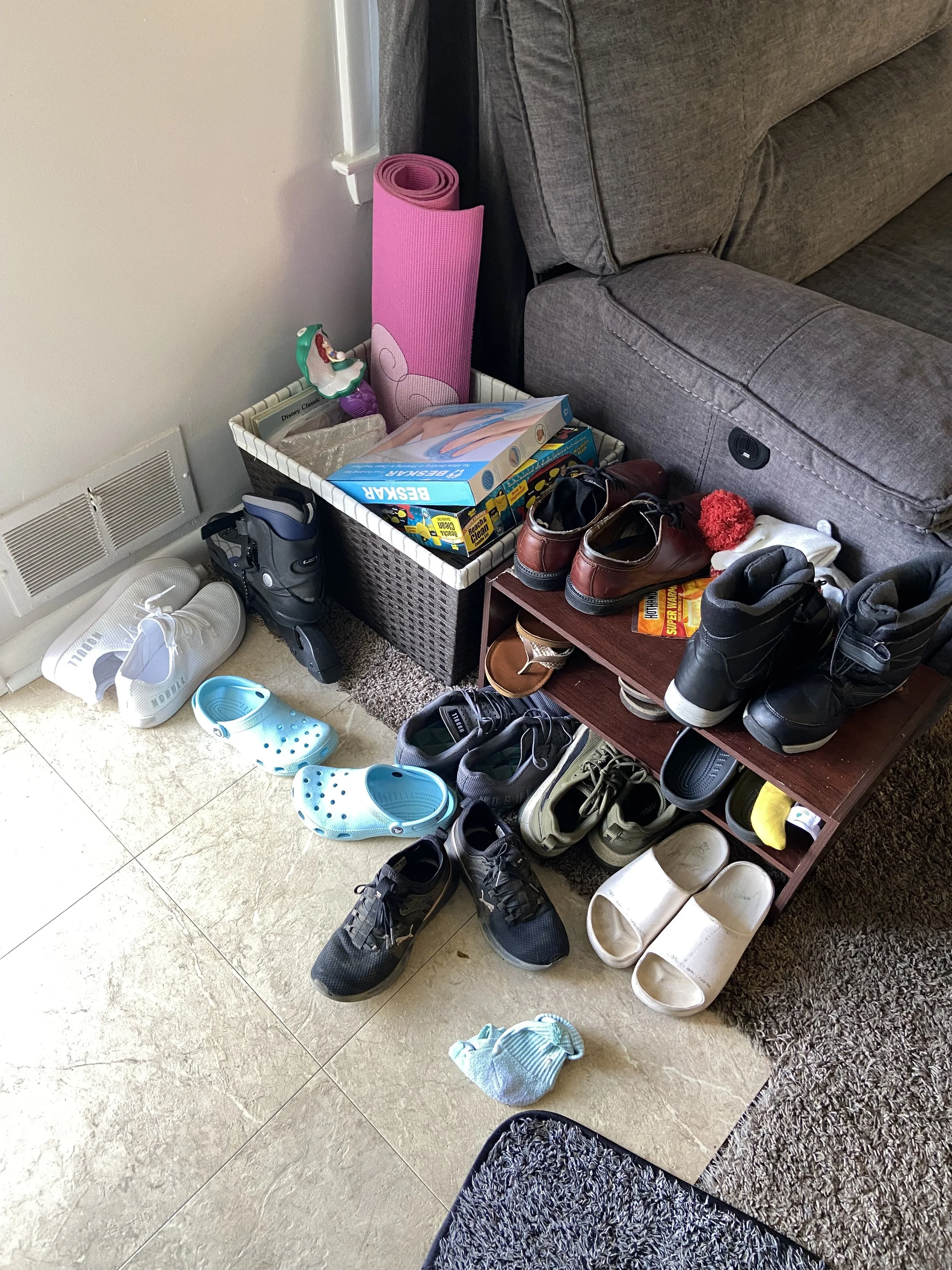 6 Quick Decluttering Wins You Can Do in Under 30 Minutes (Even When You’re Overwhelmed)