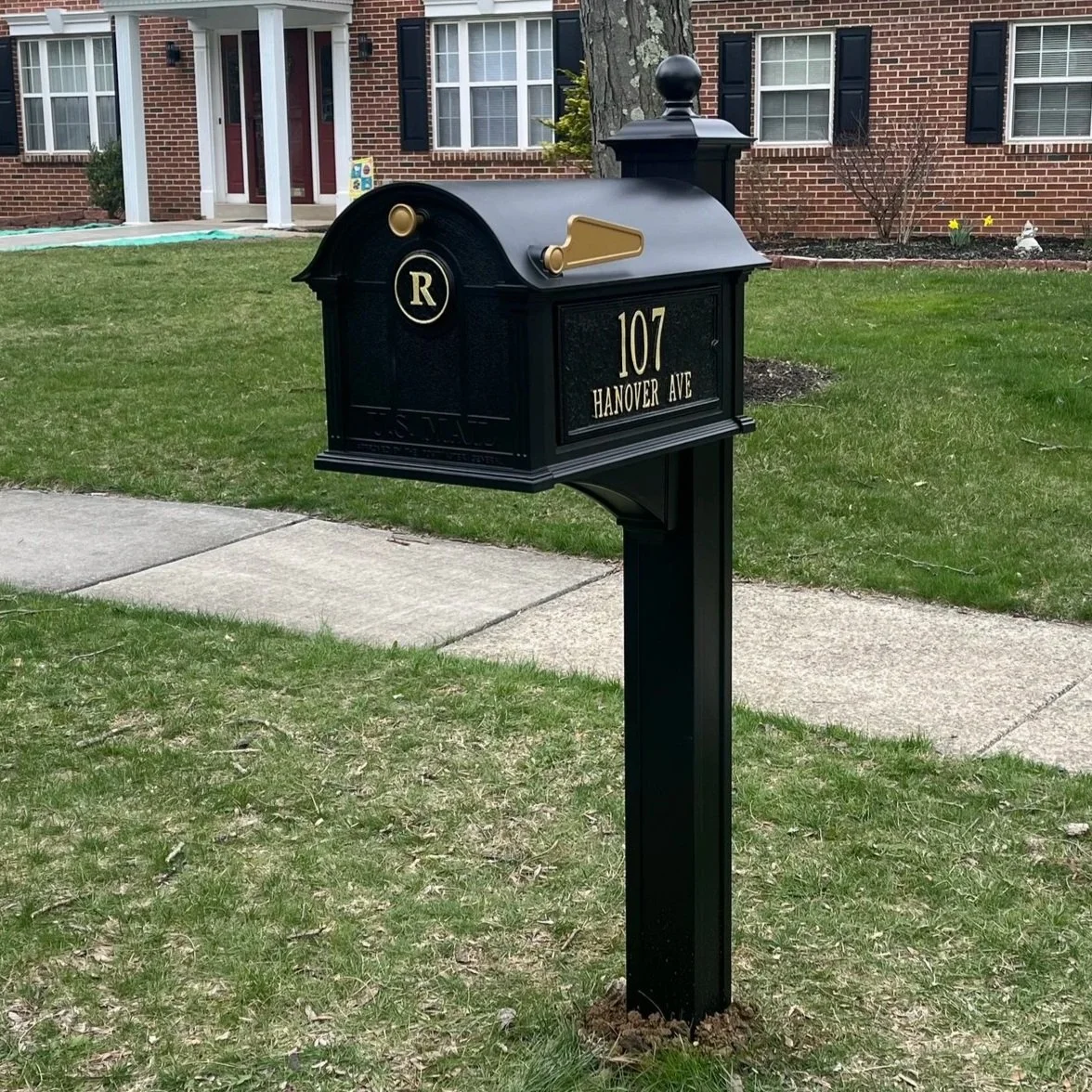 Balmoral Mailbox and Post Package
