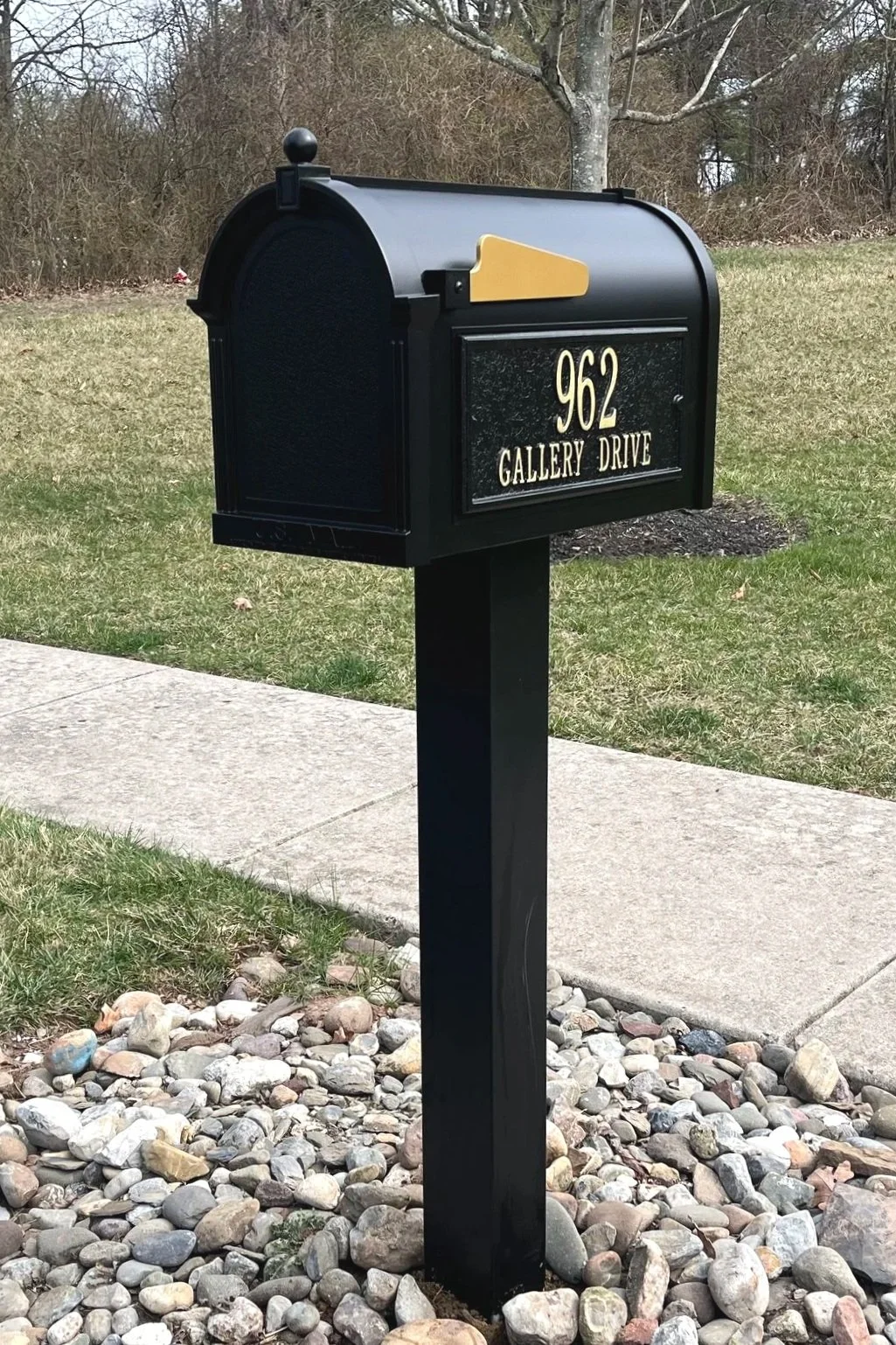 Capitol Center Mount Mailbox