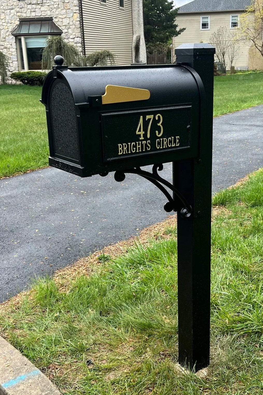 Capitol Mailbox with Flat Cap