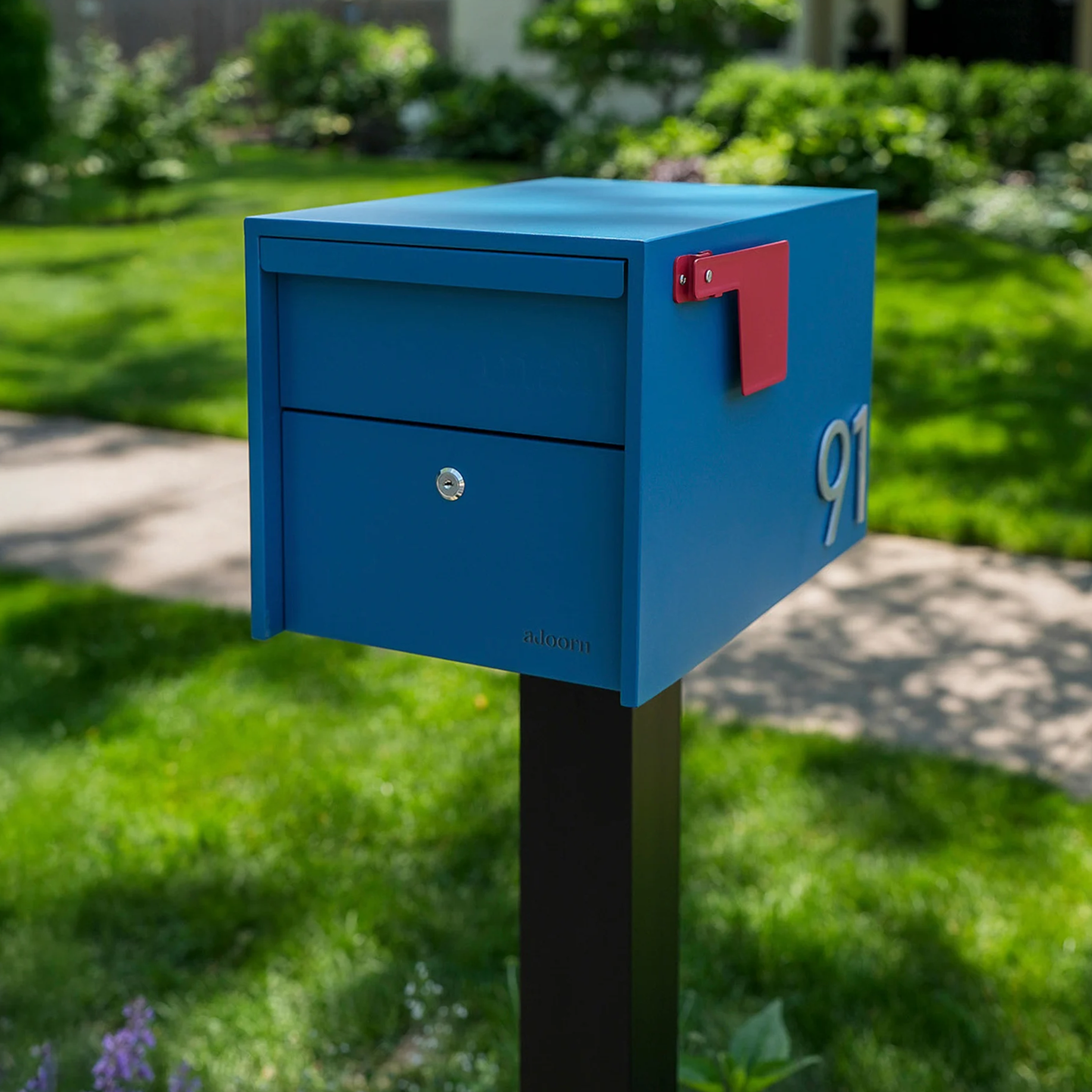 Adoorn Locking Mailbox
