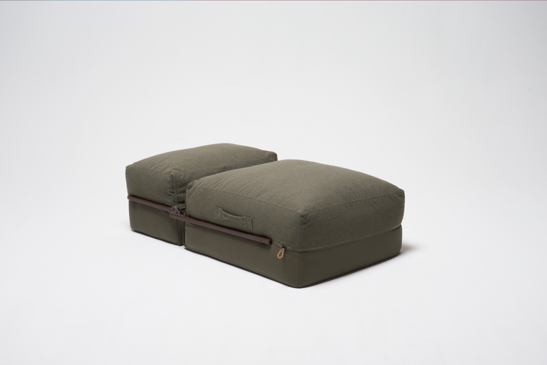 Stephen Kenn_Exterior Chair_01.png
