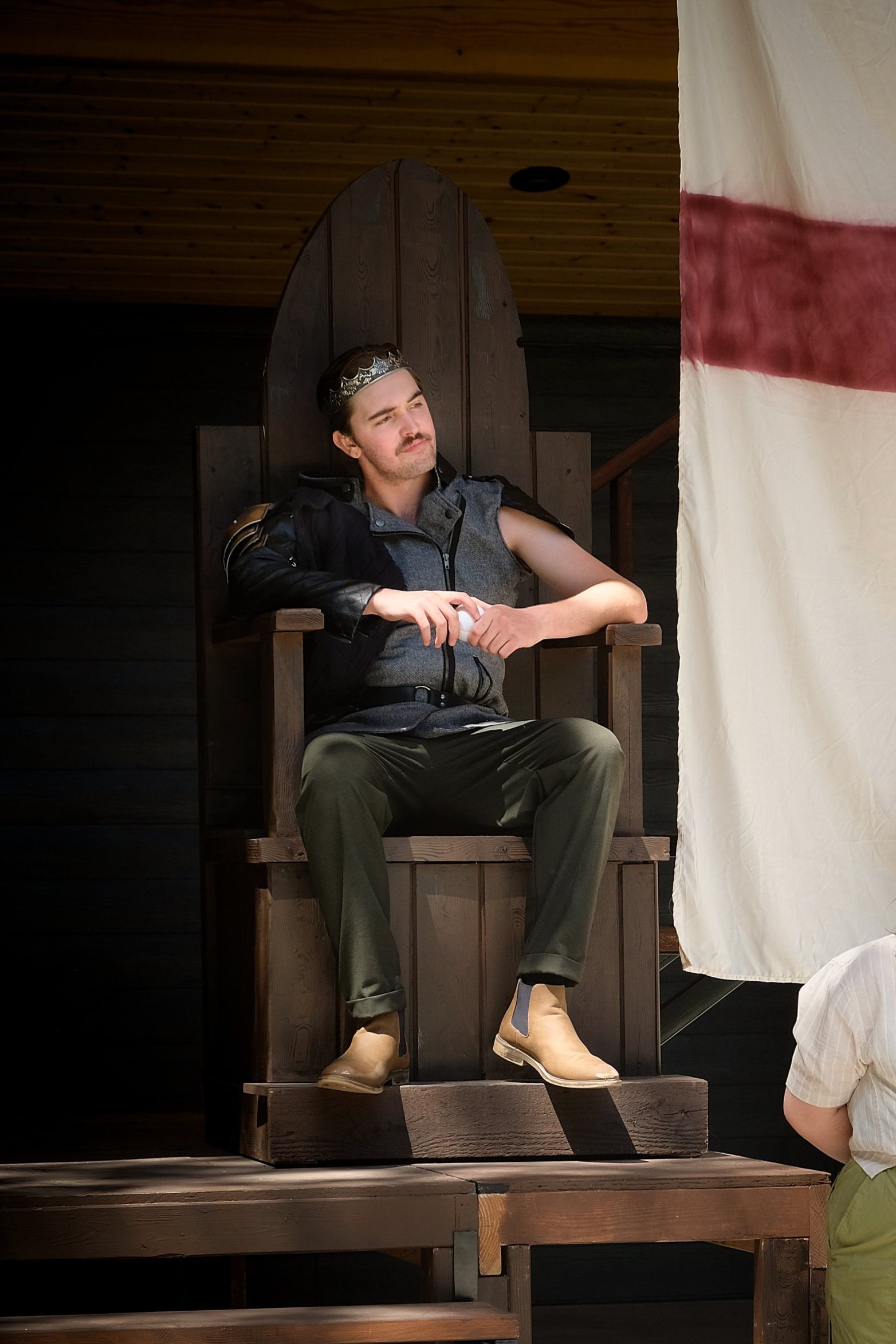 Henry V 2025:
Directed by Jon Liddiard at Creekside Theatre Festival
Costumes and photos by
Jen Christensen