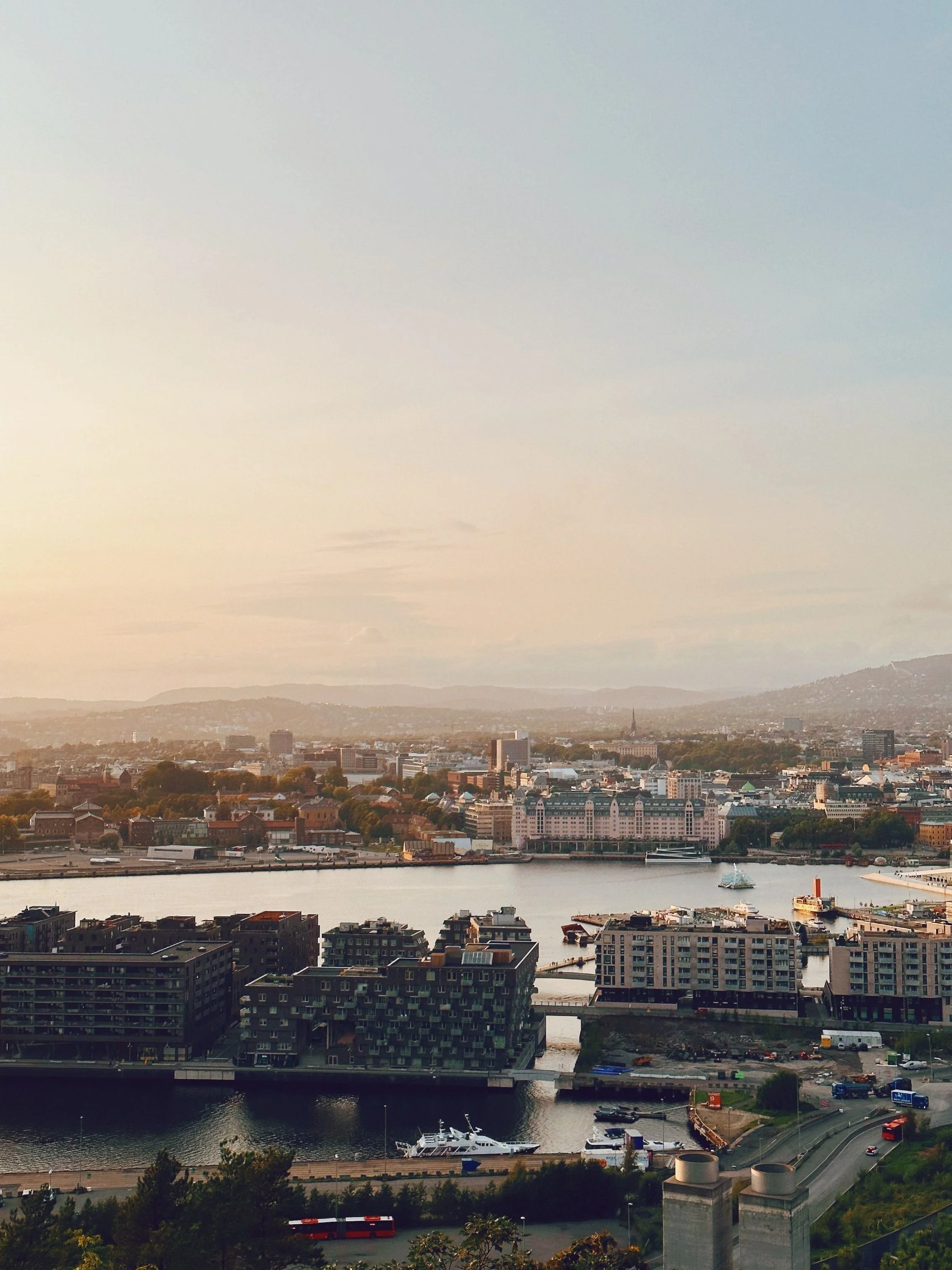 BONNEE the clothing swap app similar to home swapping platforms - city view of Oslo, Norway