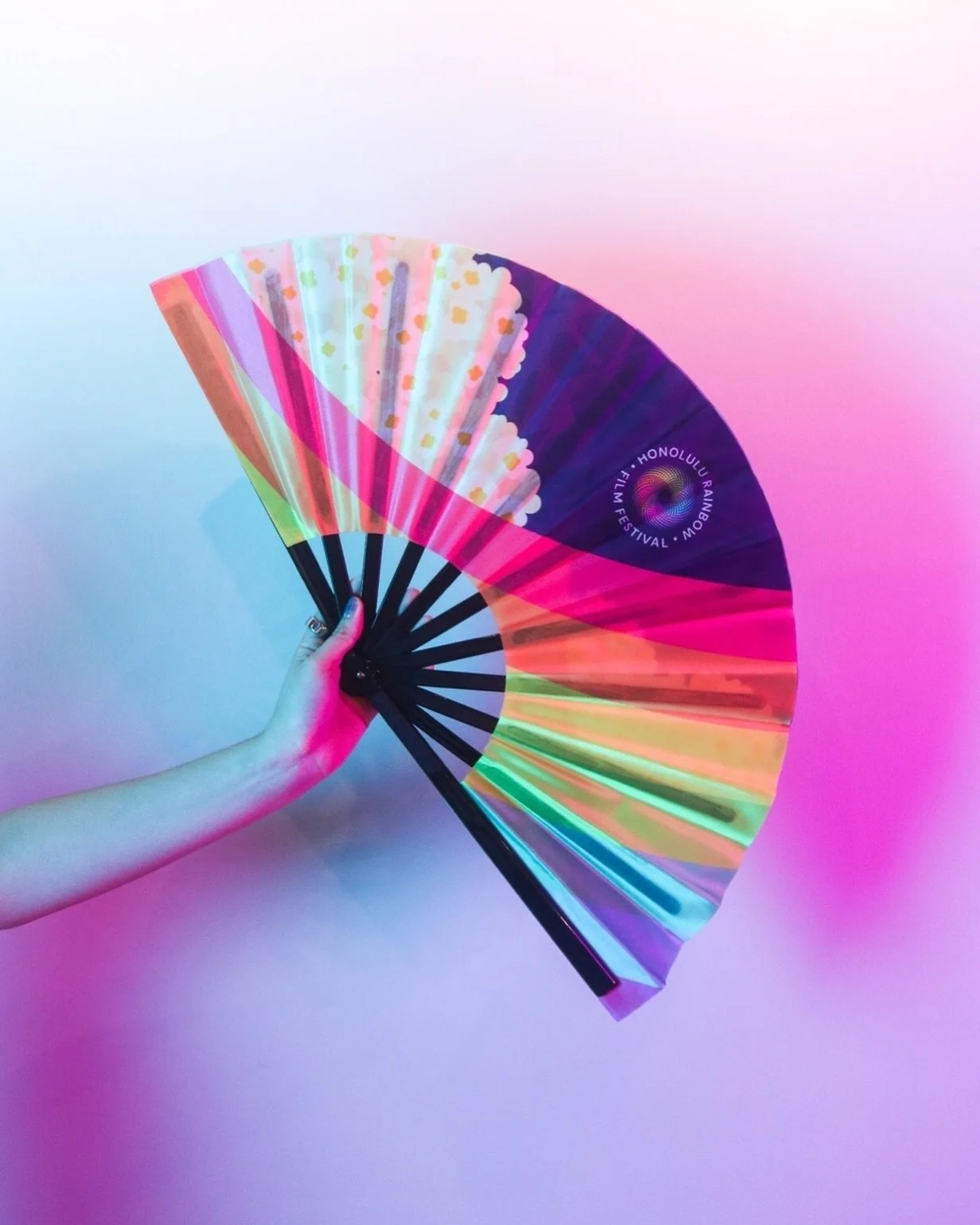 You know we&rsquo;re clacking our fans for #PrideMonth 🏳️&zwj;🌈

We are so honored to partner with the Honolulu Rainbow Film Festival to bring their vibrant merch to life every year 🎬🌈
⠀⠀⠀⠀⠀⠀⠀⠀⠀
〰️ 13&rdquo; Fan
〰️ Full color, full bleed