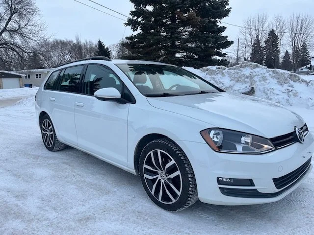 2017 Volkswagen Golf Sportswagen