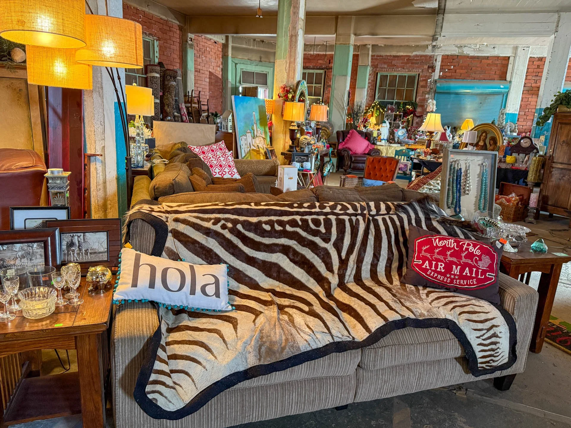 ROCO December 2025 Warehouse Sale-20251211-0005.jpg