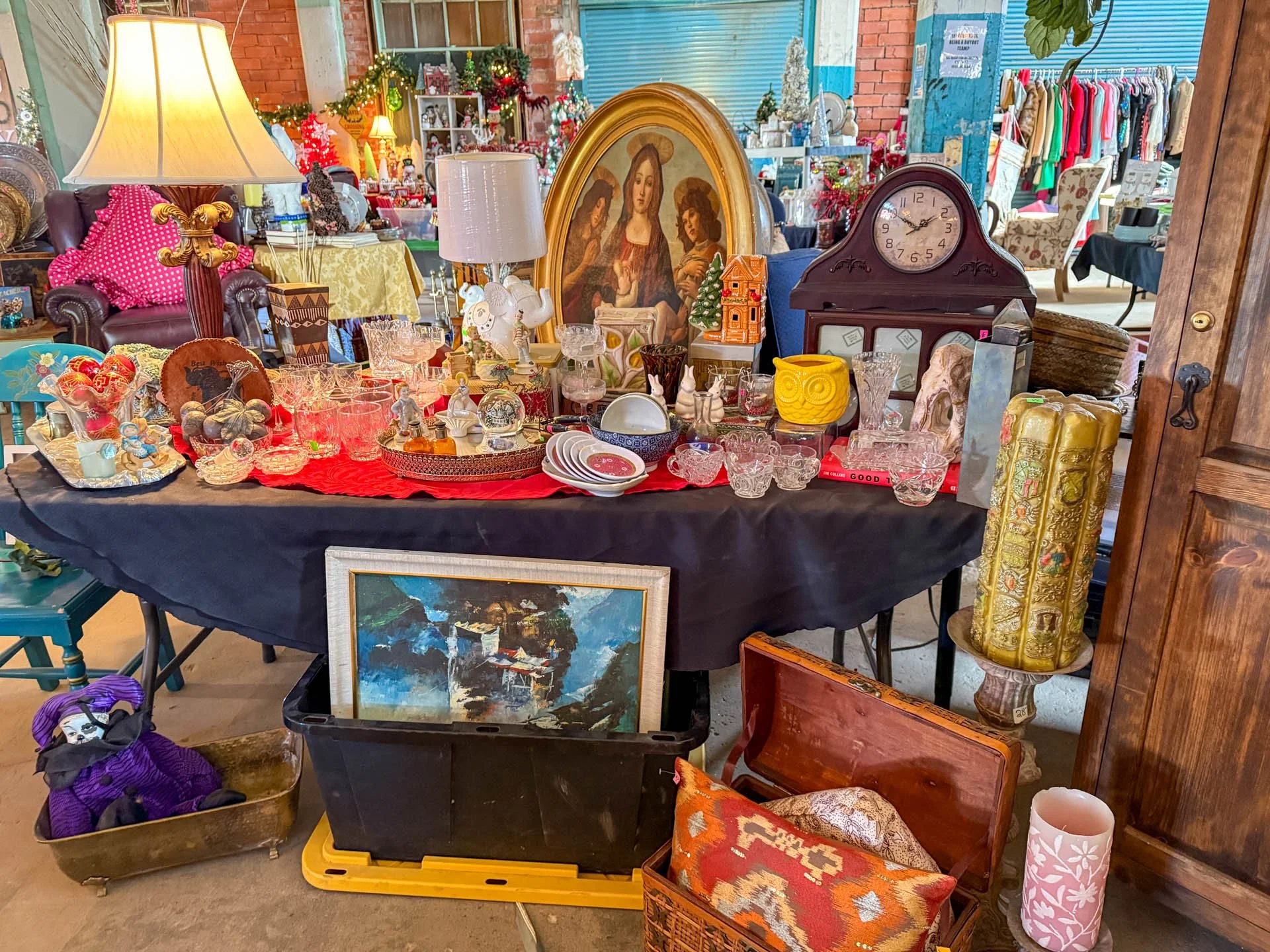 ROCO December 2025 Warehouse Sale-20251211-0009.jpg