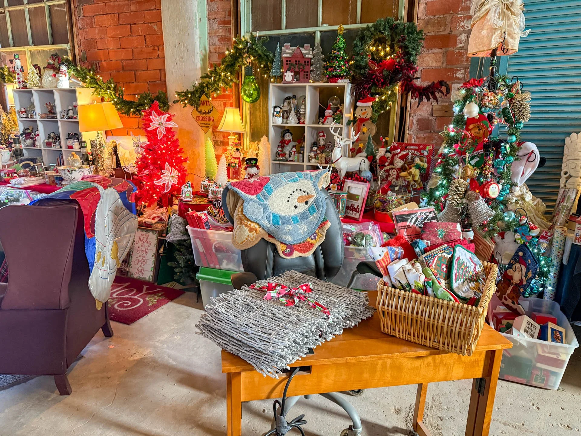ROCO December 2025 Warehouse Sale-20251211-0018.jpg