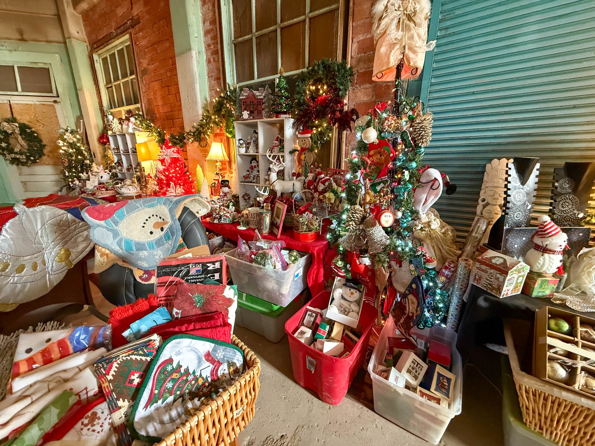 ROCO December 2025 Warehouse Sale-20251211-0033.jpg