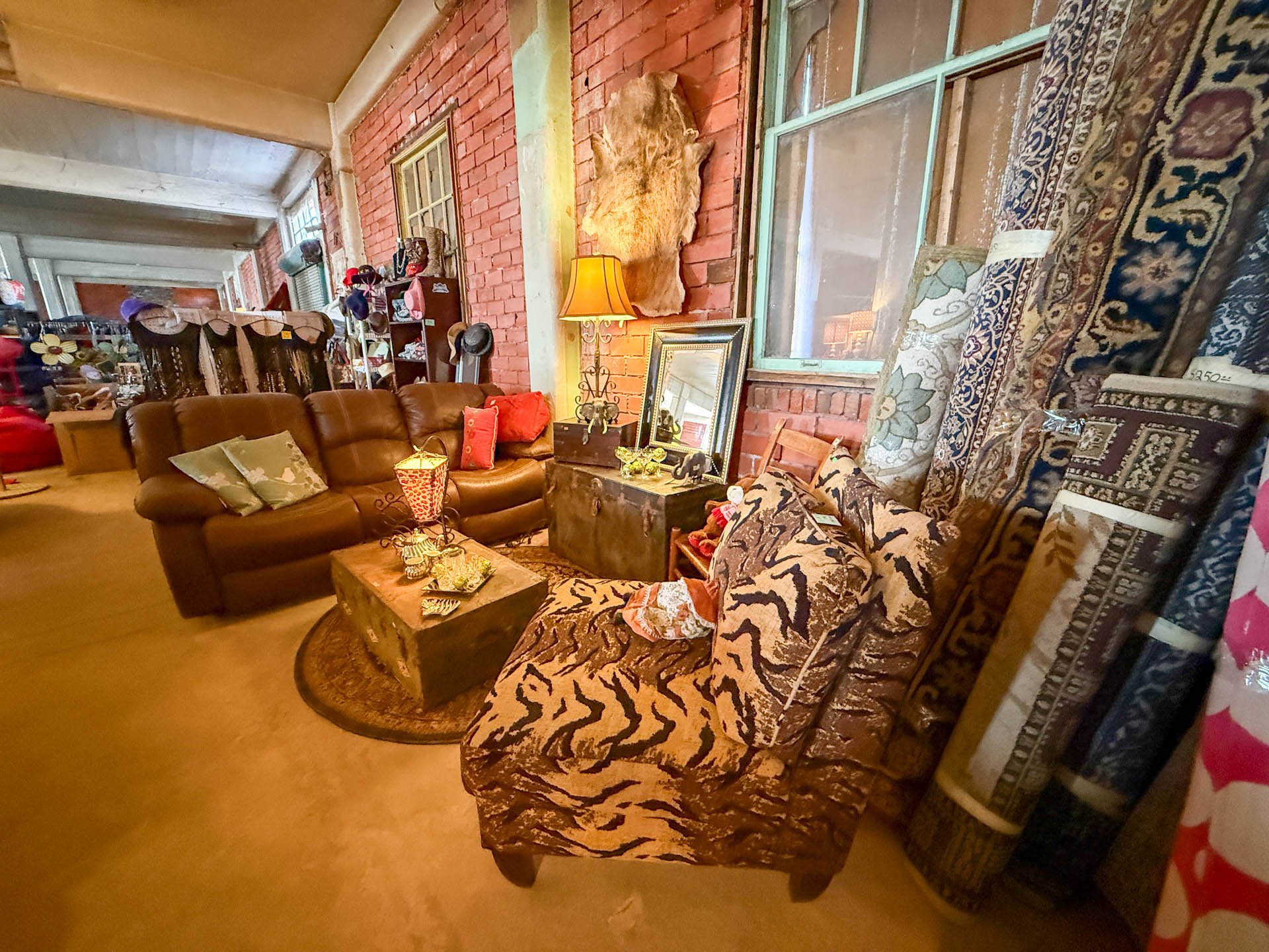 ROCO December 2025 Warehouse Sale-20251211-0041.jpg