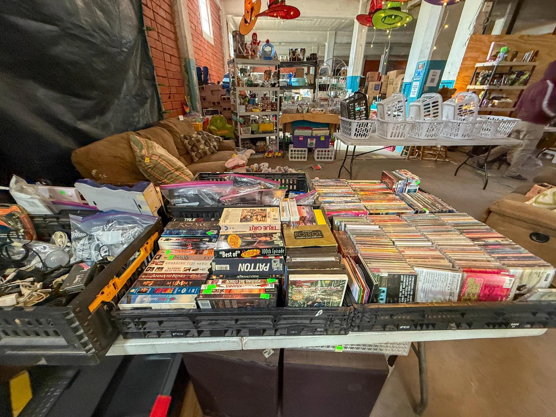 ROCO December 2025 Warehouse Sale-20251211-0056.jpg