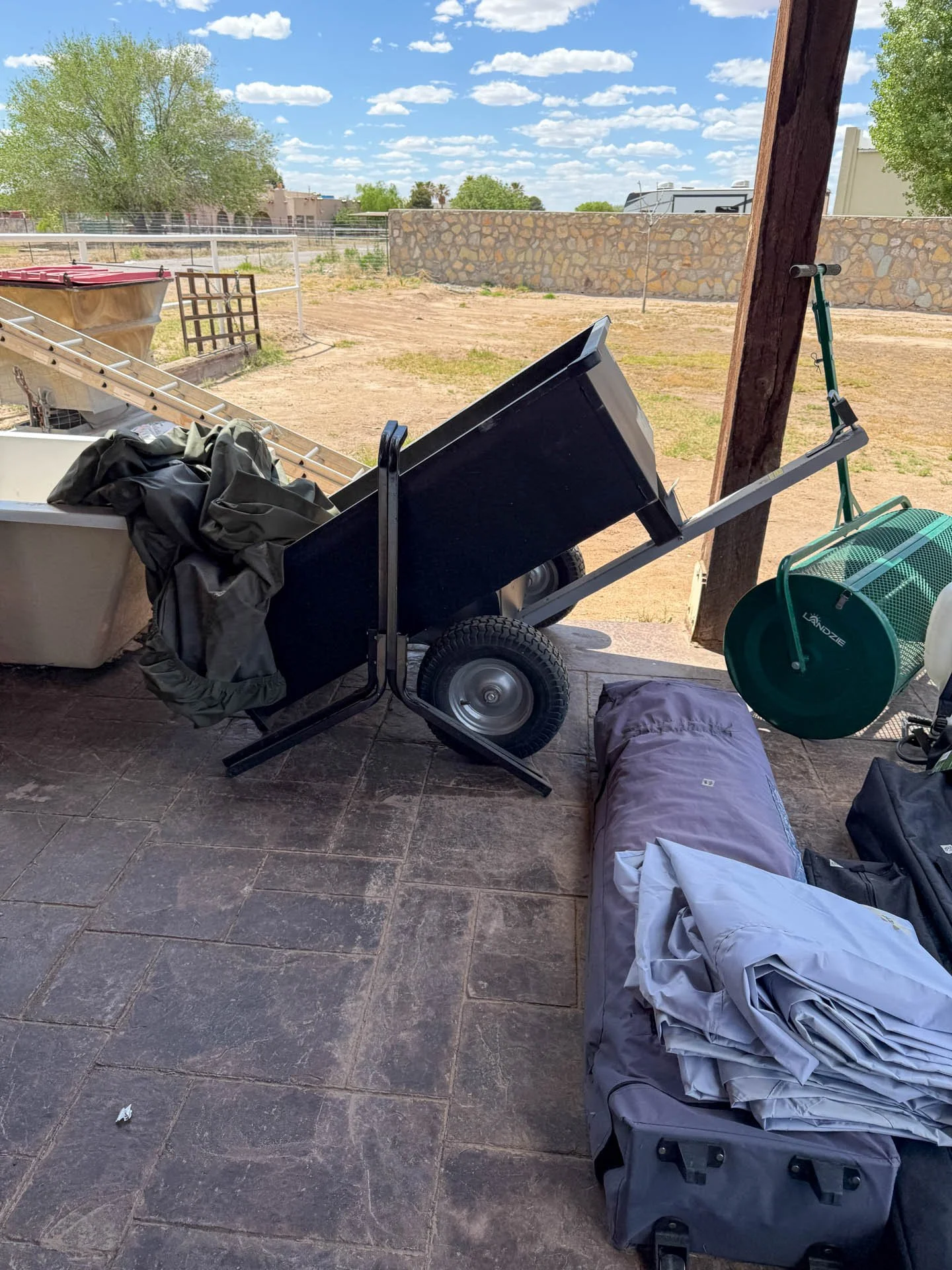 Estate Sale at 5 Cielo Lindo Anthony NM-20260409-0110.jpg