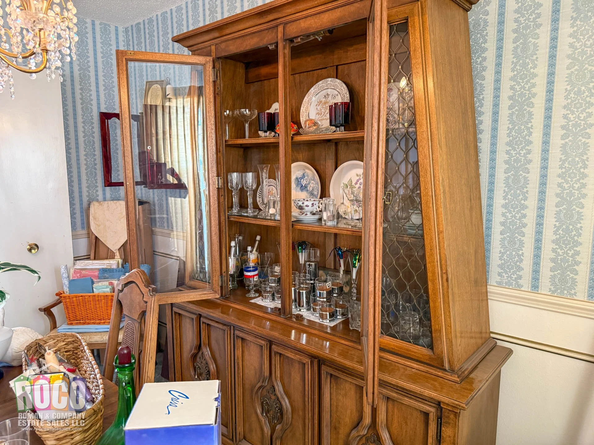 Estate Sale at 8808 Sampson EPTX 79925-20260423-0025.jpg