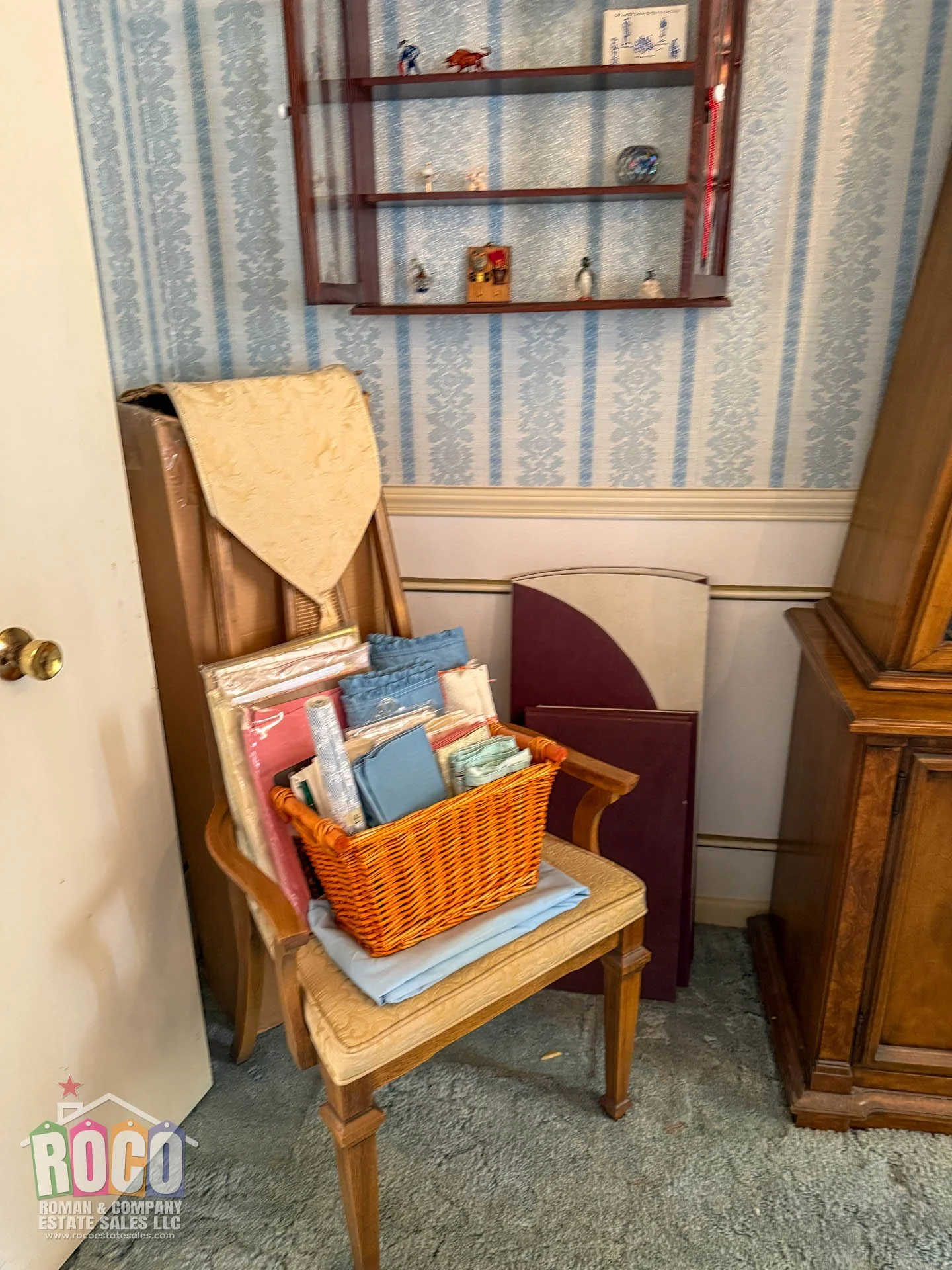 Estate Sale at 8808 Sampson EPTX 79925-20260423-0029.jpg