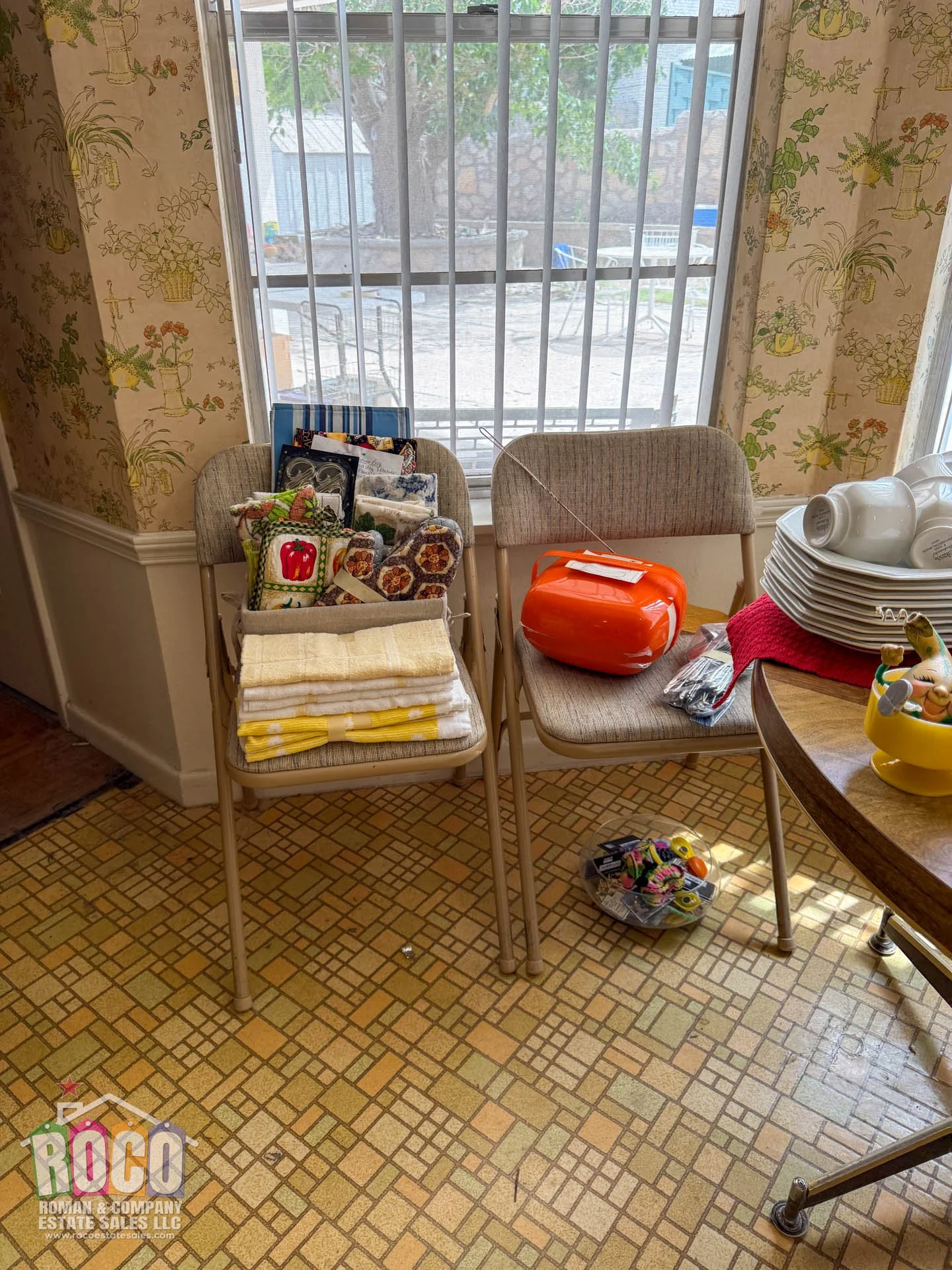 Estate Sale at 8808 Sampson EPTX 79925-20260423-0049.jpg