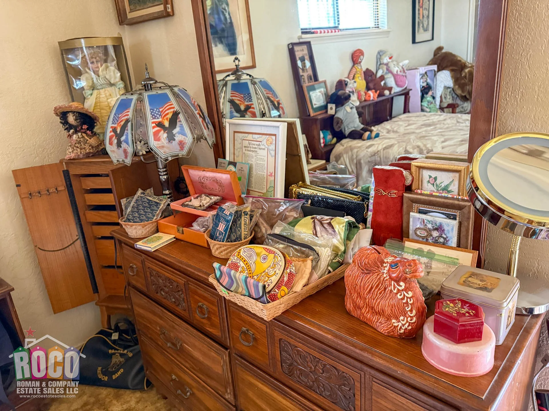 Indoor-ROCO Estate Sale - 9872 Vandenburg EPTX 79924-20260625-0068.jpg