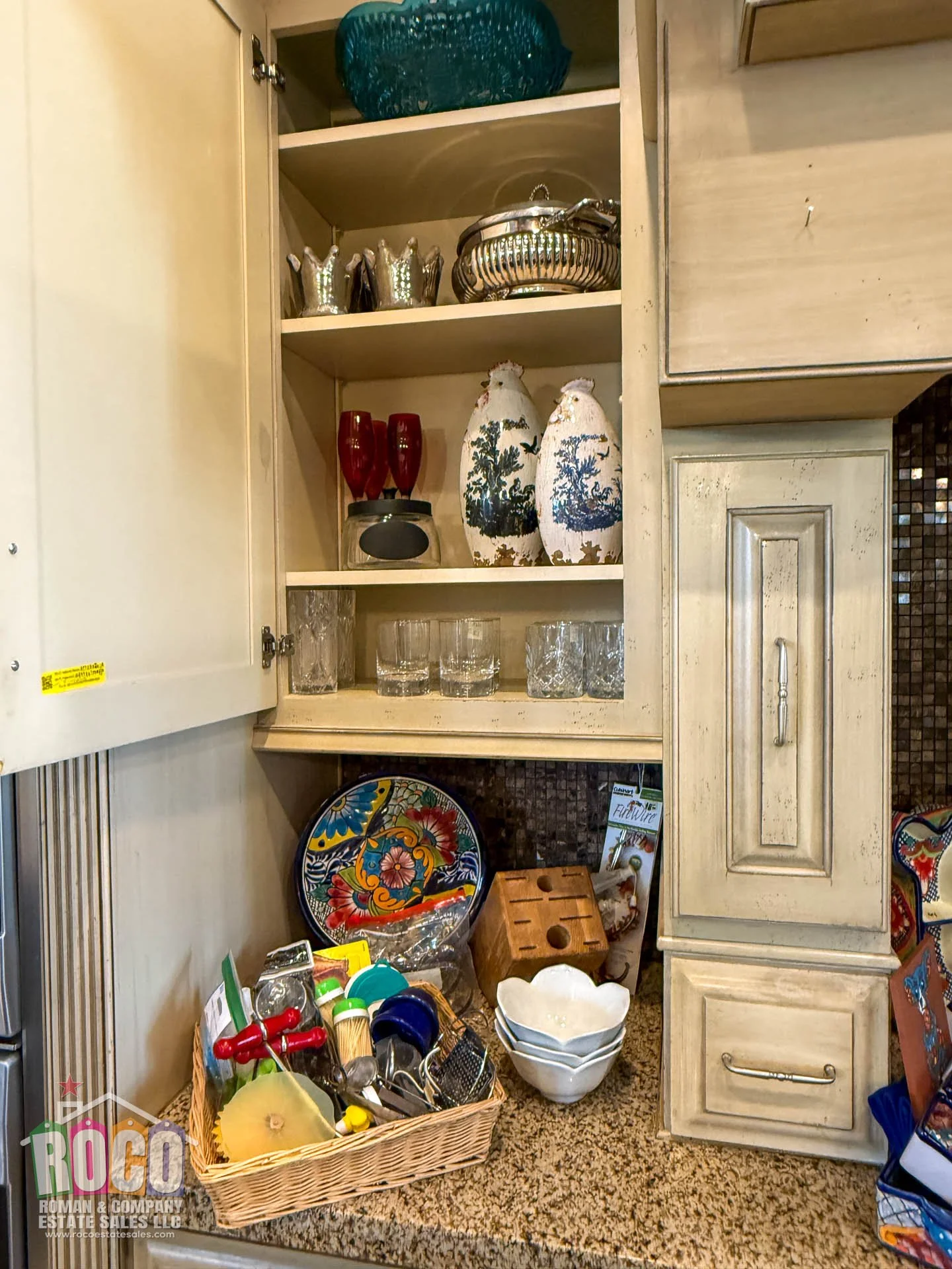 ROCO Estate Sale - 725 Woodfield Dr EPTX 79932-20260722-0028.jpg