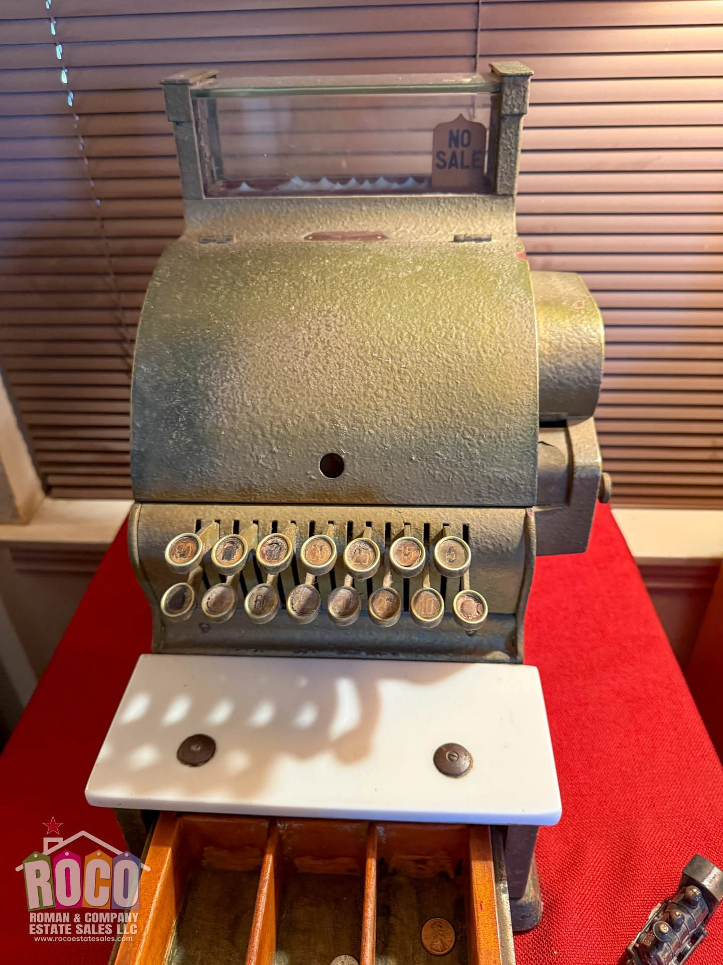 ROCO Estate Sale - 2112 Woodfin EPTX 79925-20260730-0025.jpg