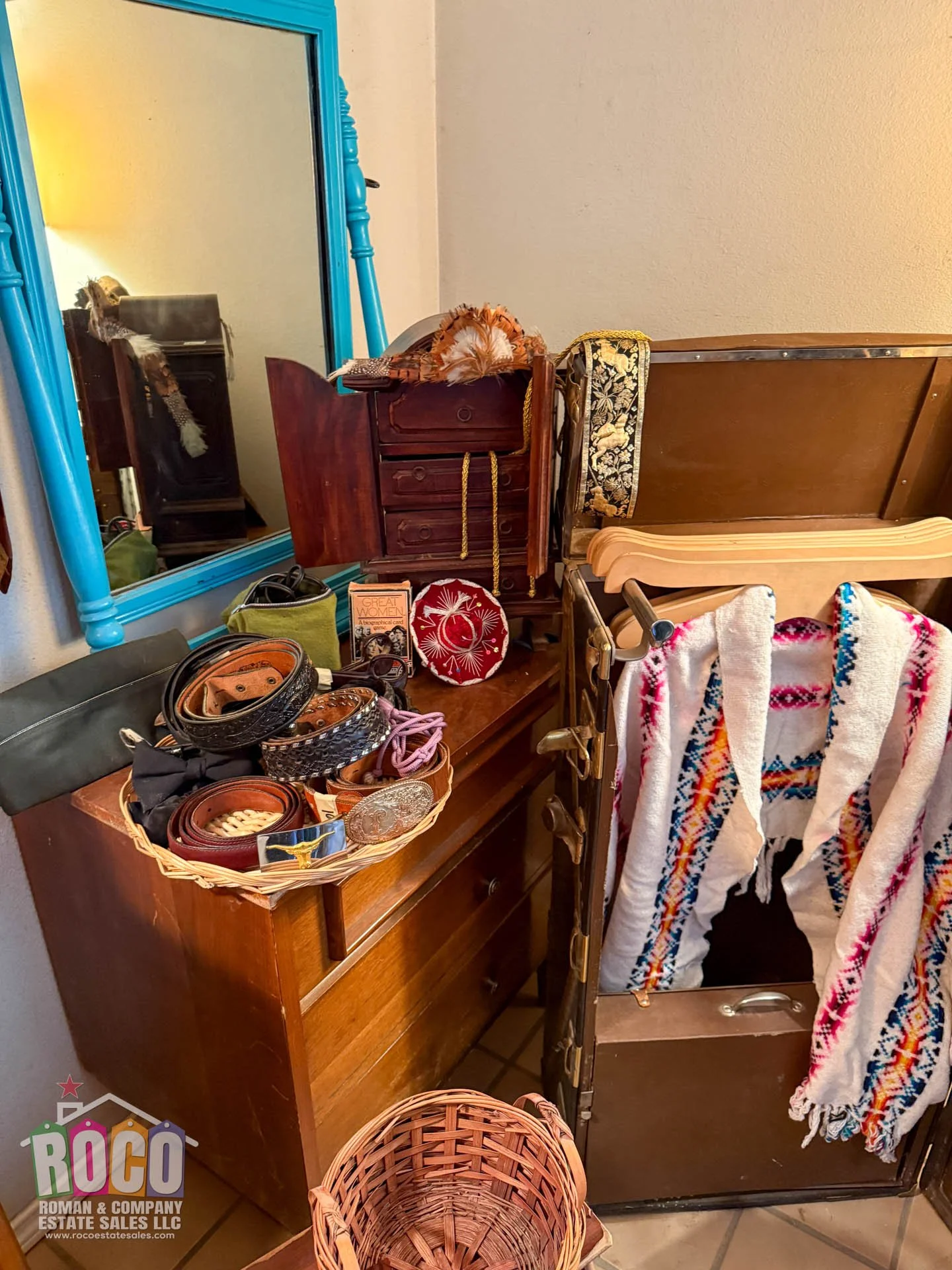 ROCO Estate Sale - 2112 Woodfin EPTX 79925-20260730-0027.jpg
