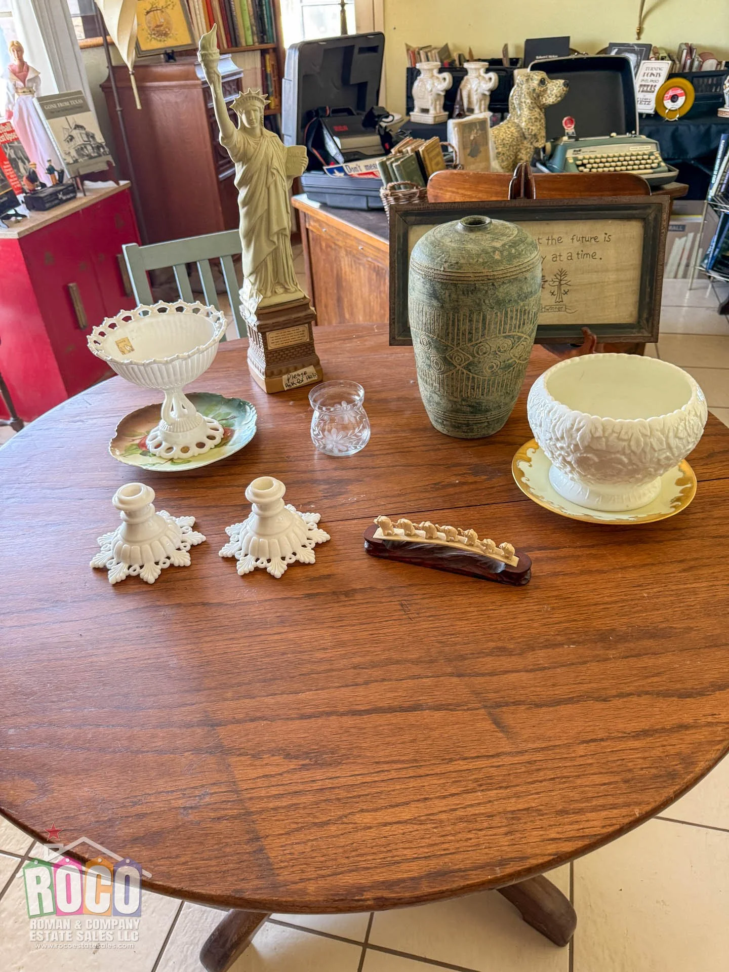 ROCO Estate Sale - 2112 Woodfin EPTX 79925-20260730-0051.jpg