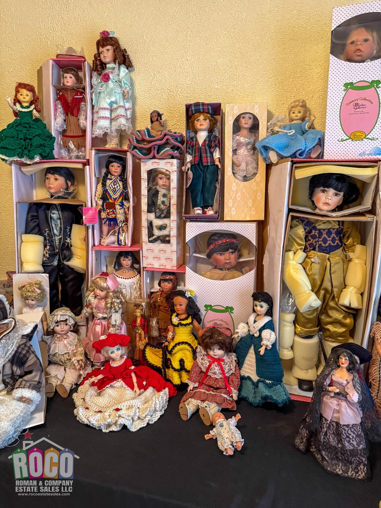 ROCO Estate Sale - 4213 Roxbury Drive-20260821-0039.jpg