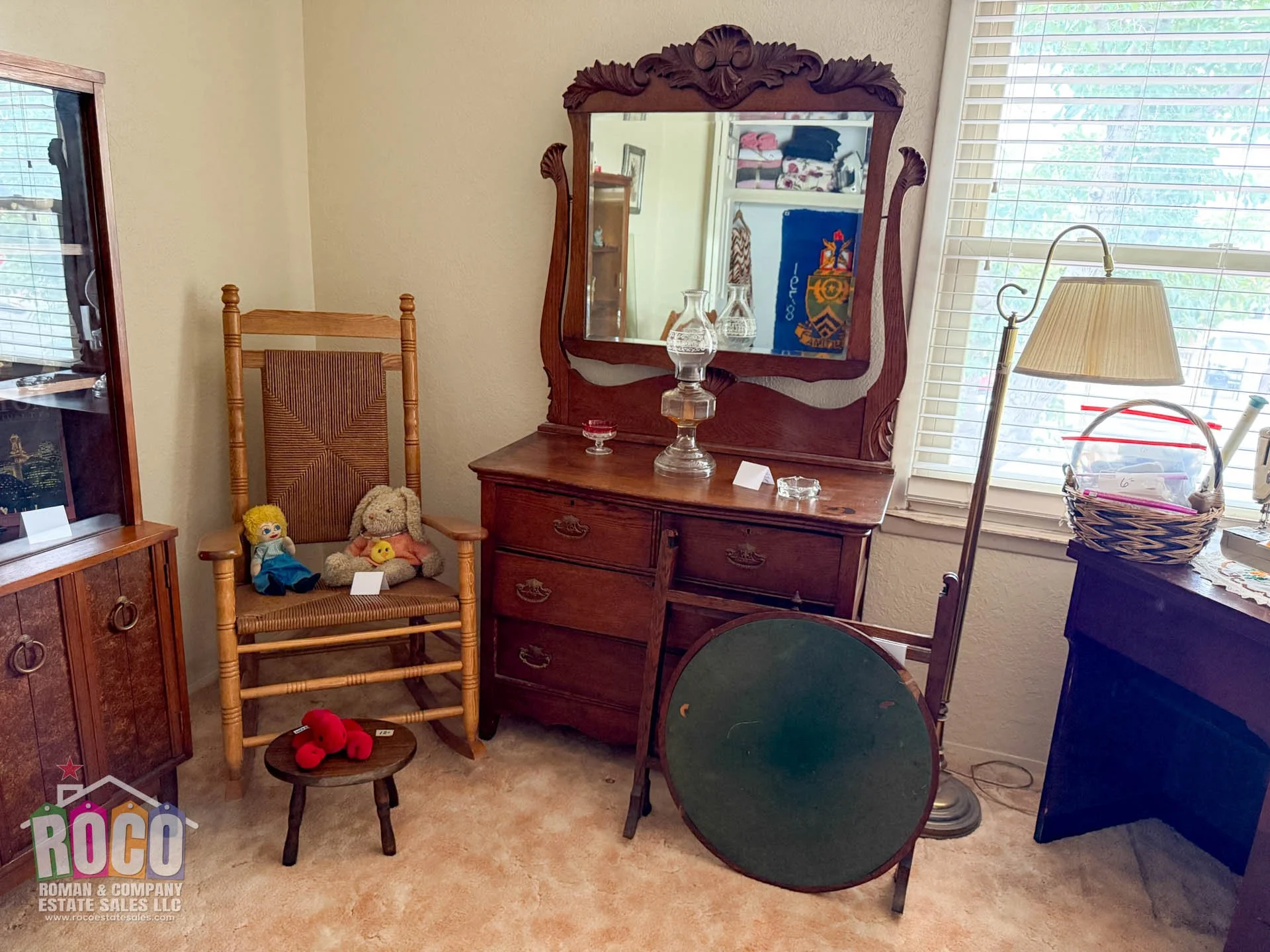 aaa - ROCO Estate Sale - 5701 Longview-20260922-0044.jpg
