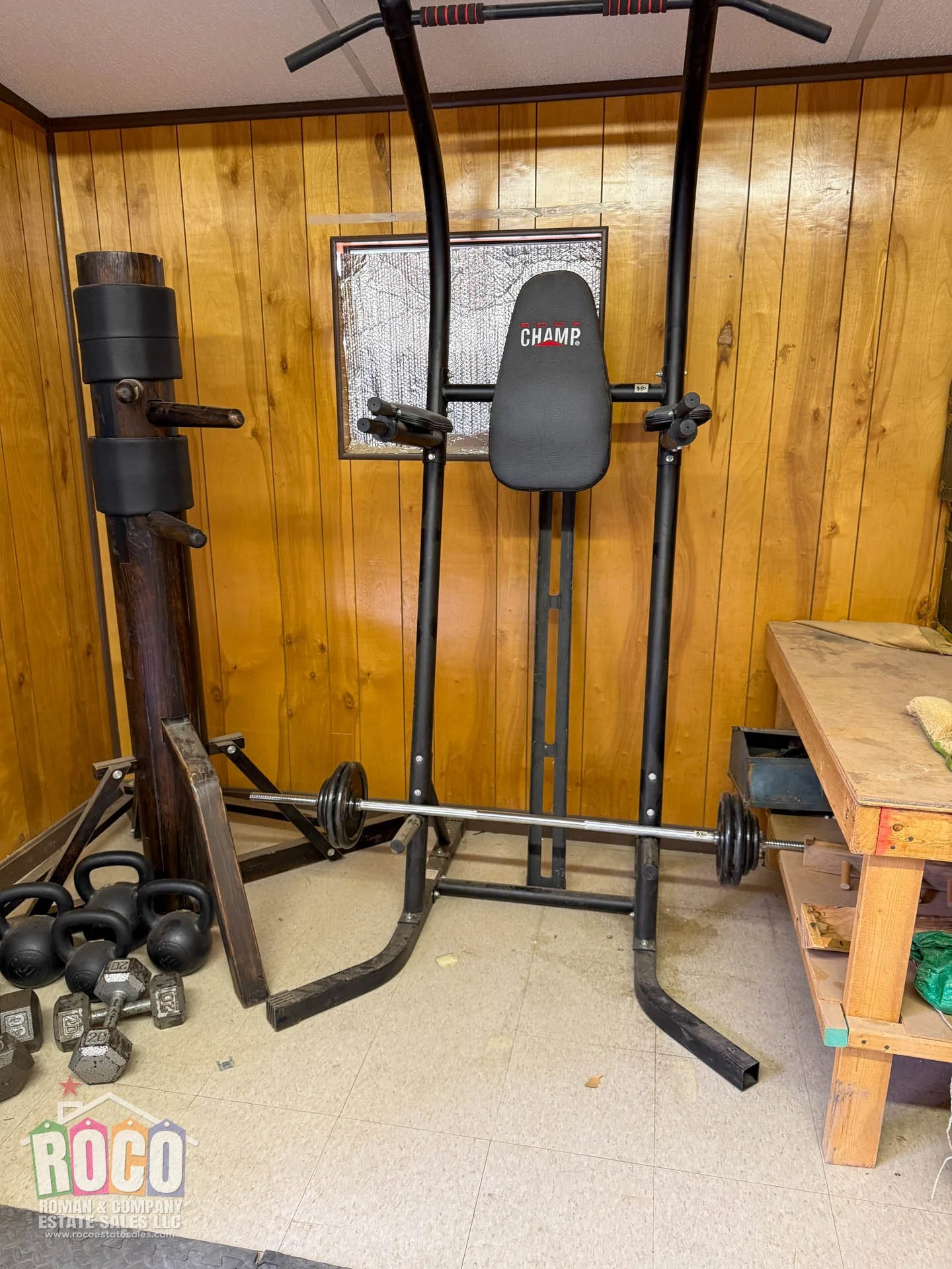 aaa - ROCO Estate Sale - 5701 Longview-20260922-0056.jpg