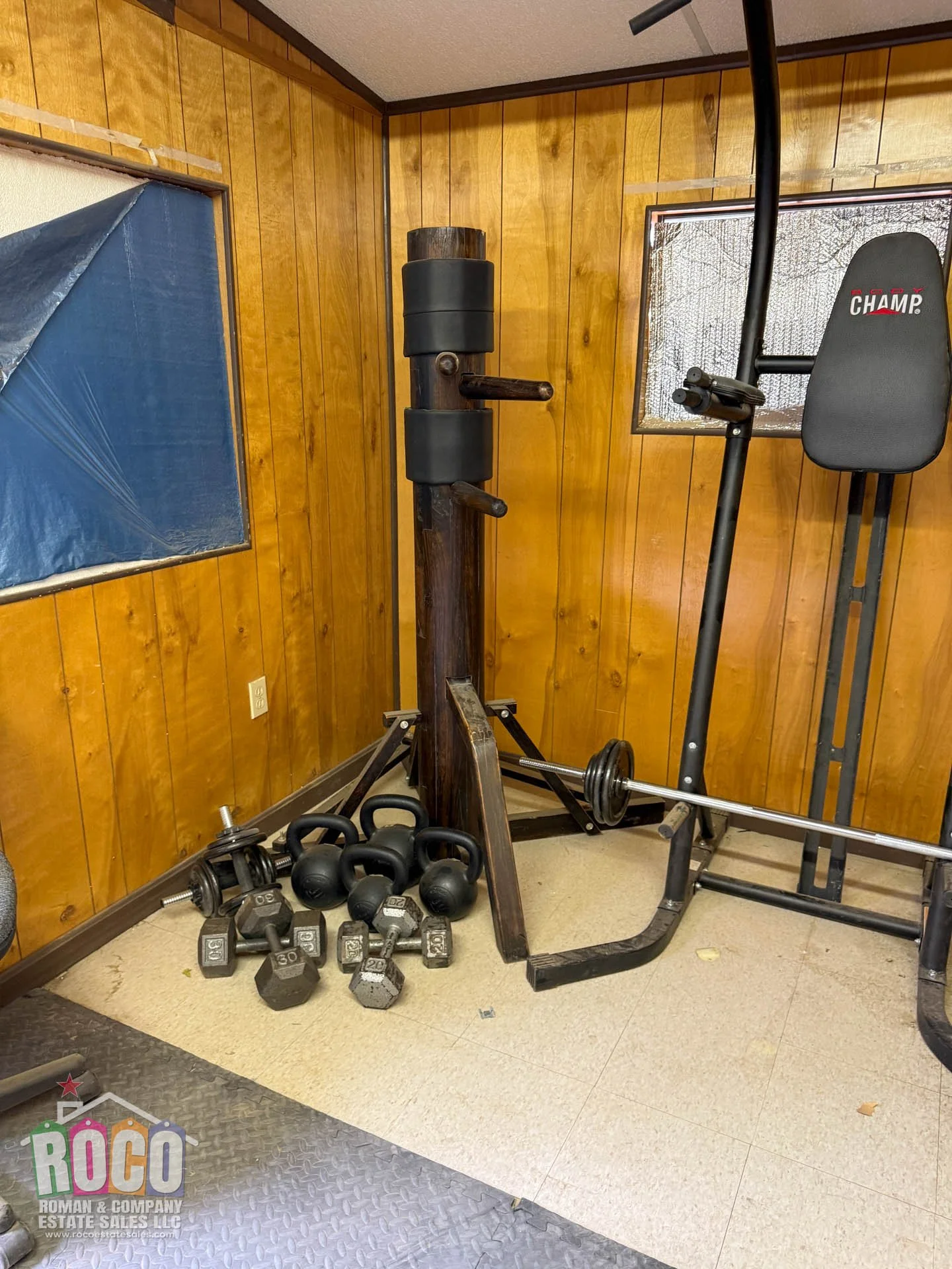 ROCO Estate Sale - 5701 Longview-20260922-0055.jpg