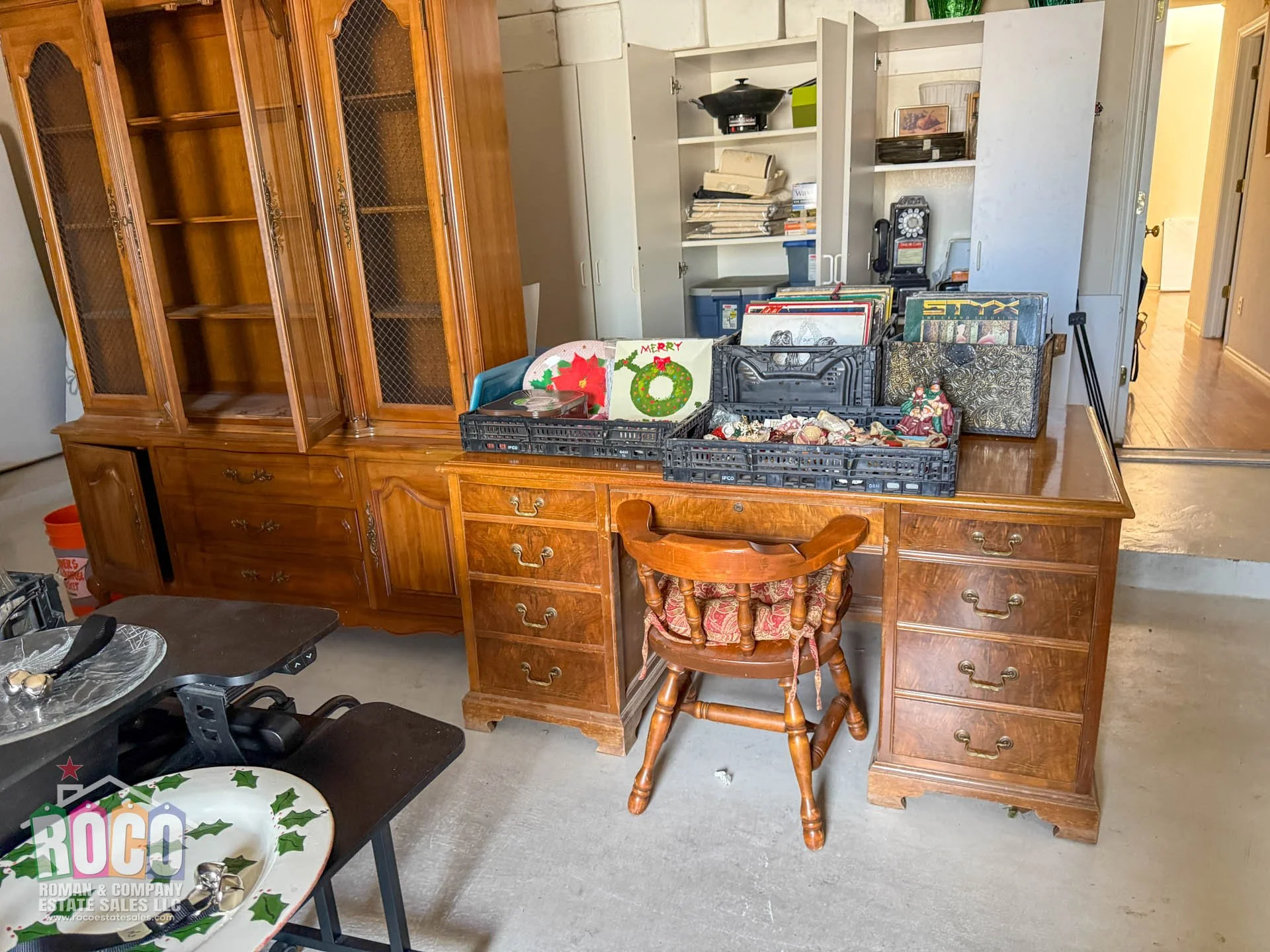 ROCO Estate Sale - 4571 Weeping Willow EPTX 79922-20261001-0063.jpg