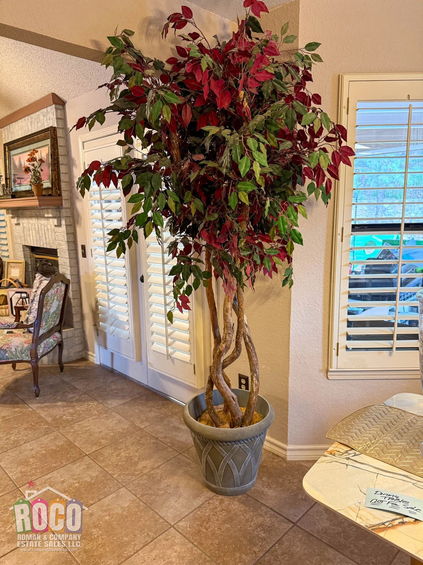 ROCO Estate Sales - 860 Hempstead Dr - EPTX 79912-20261022-0004.jpg