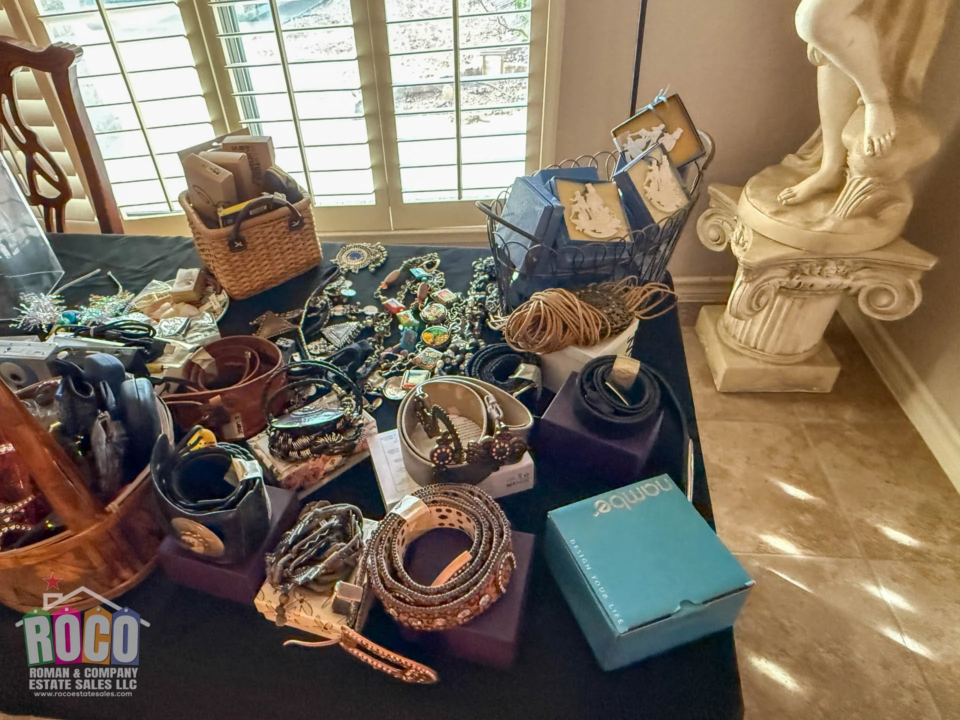 ROCO Estate Sales - 860 Hempstead Dr - EPTX 79912-20261022-0040.jpg