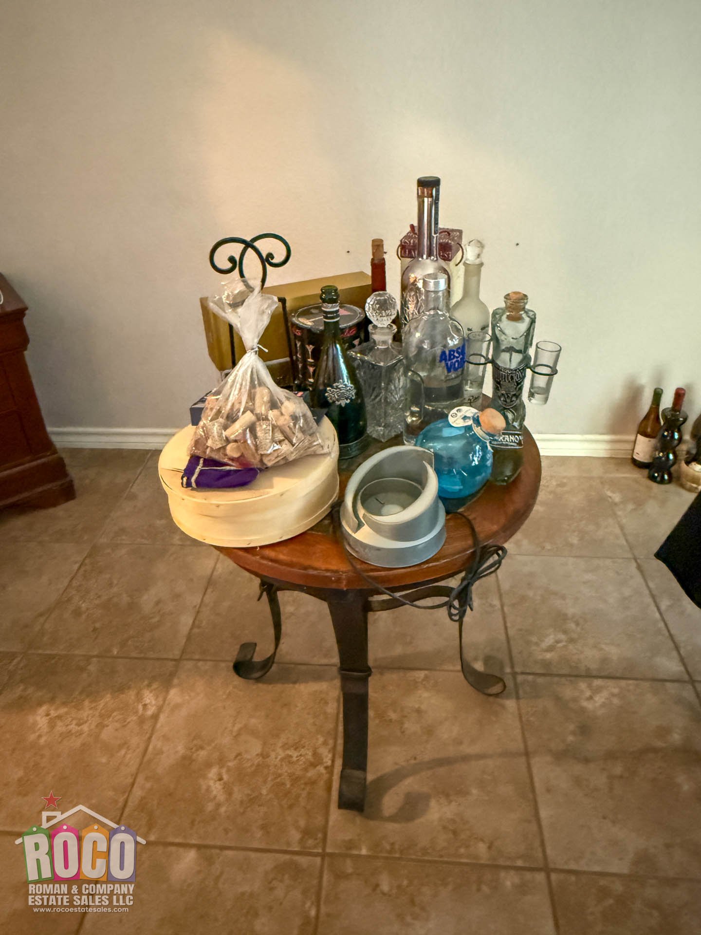 ROCO Estate Sales - 860 Hempstead Dr - EPTX 79912-20261022-0042.jpg