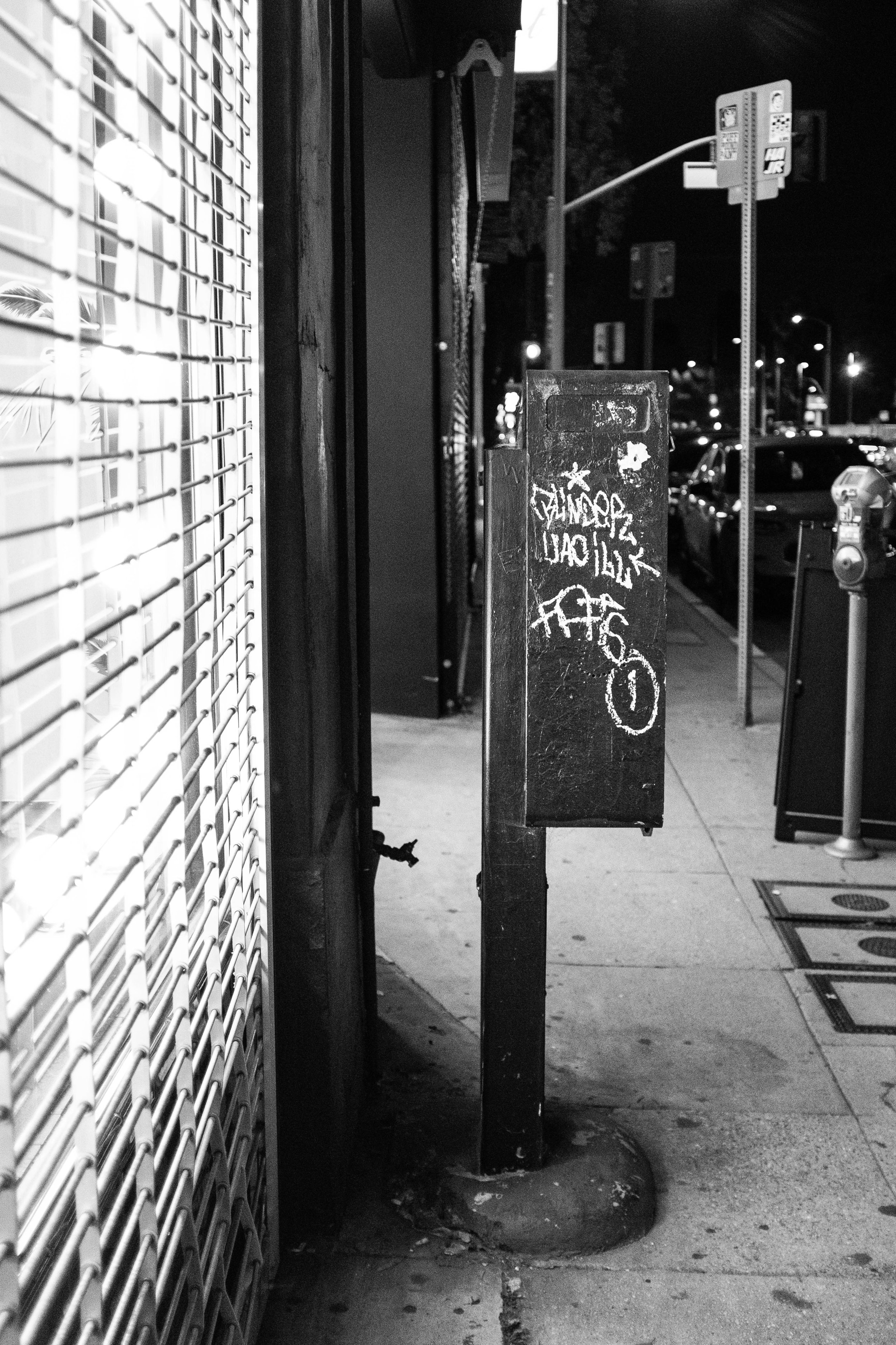 Walking Through the Streets of Hollywood | 12-9-2025