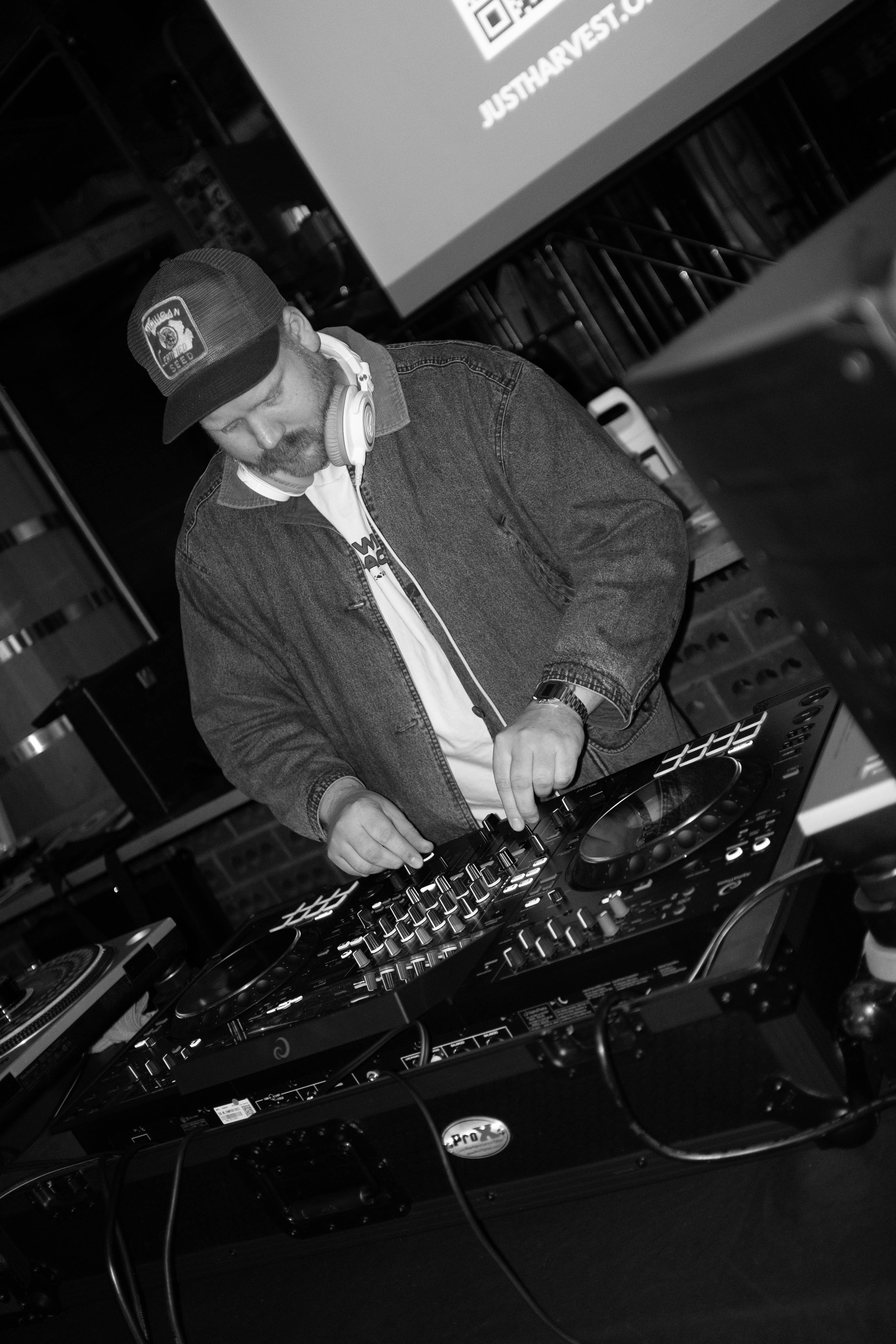 Pittsburgh DJ Kondracki performing at Trace Brewery | 03-19-2026