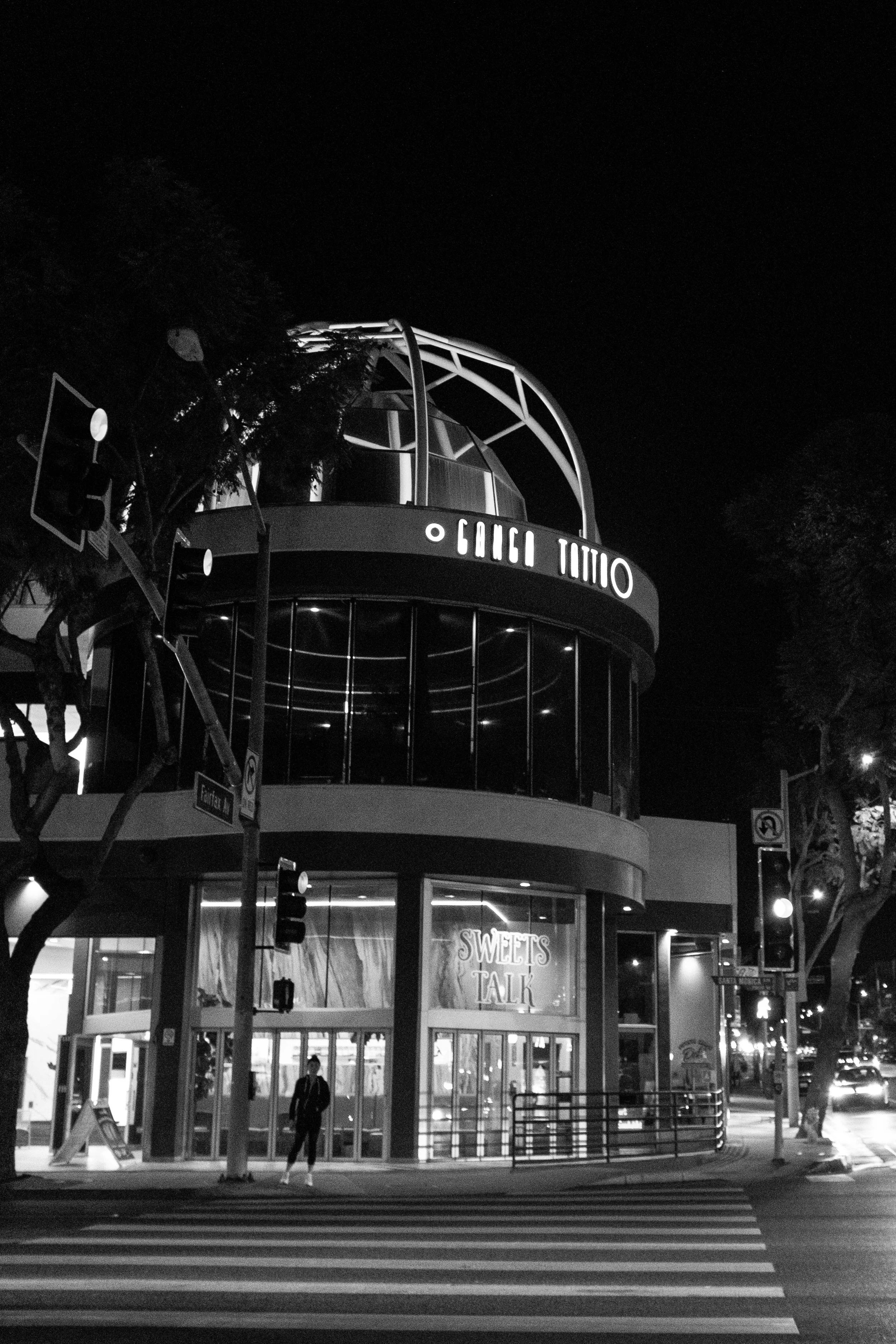 Walking Through the Streets of Hollywood | 12-9-2025