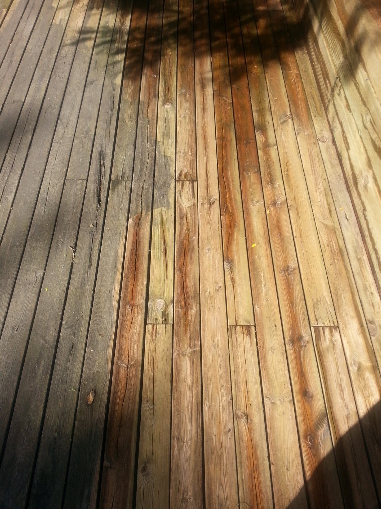 Pressuring this deck to remove the grey before staining!