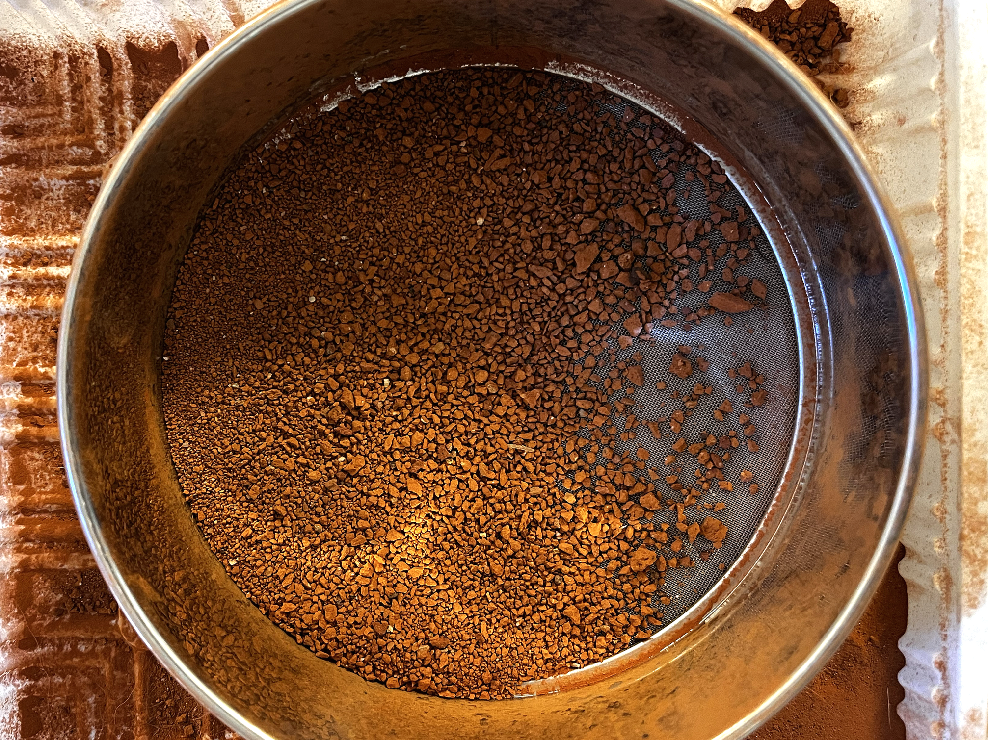 Recycle brick for glaze ingredients