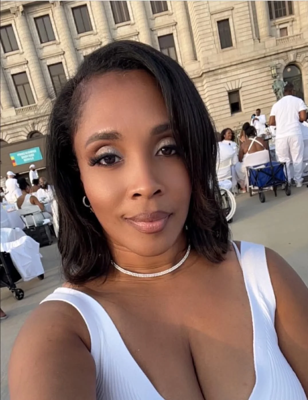 🥳🥳📣📣📣 A VERY SPECIAL shout out to the one and only TC! Today is your birthday and a FINE 29 is what u are!! You are truly special and loved by many! Celebrate the love that surrounds you! Have a great day. All luv! 😘&hearts;️ Tiffany S. Collins