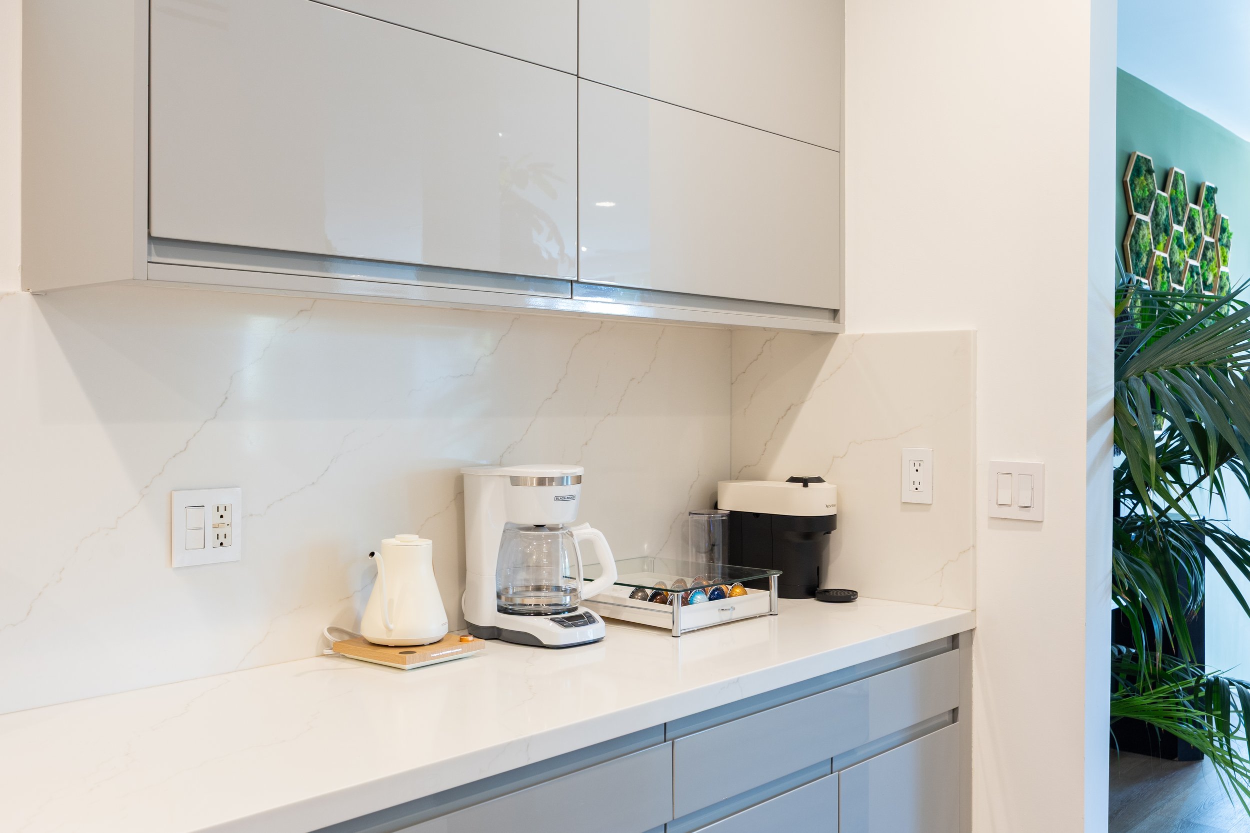 Kitchen2.jpg