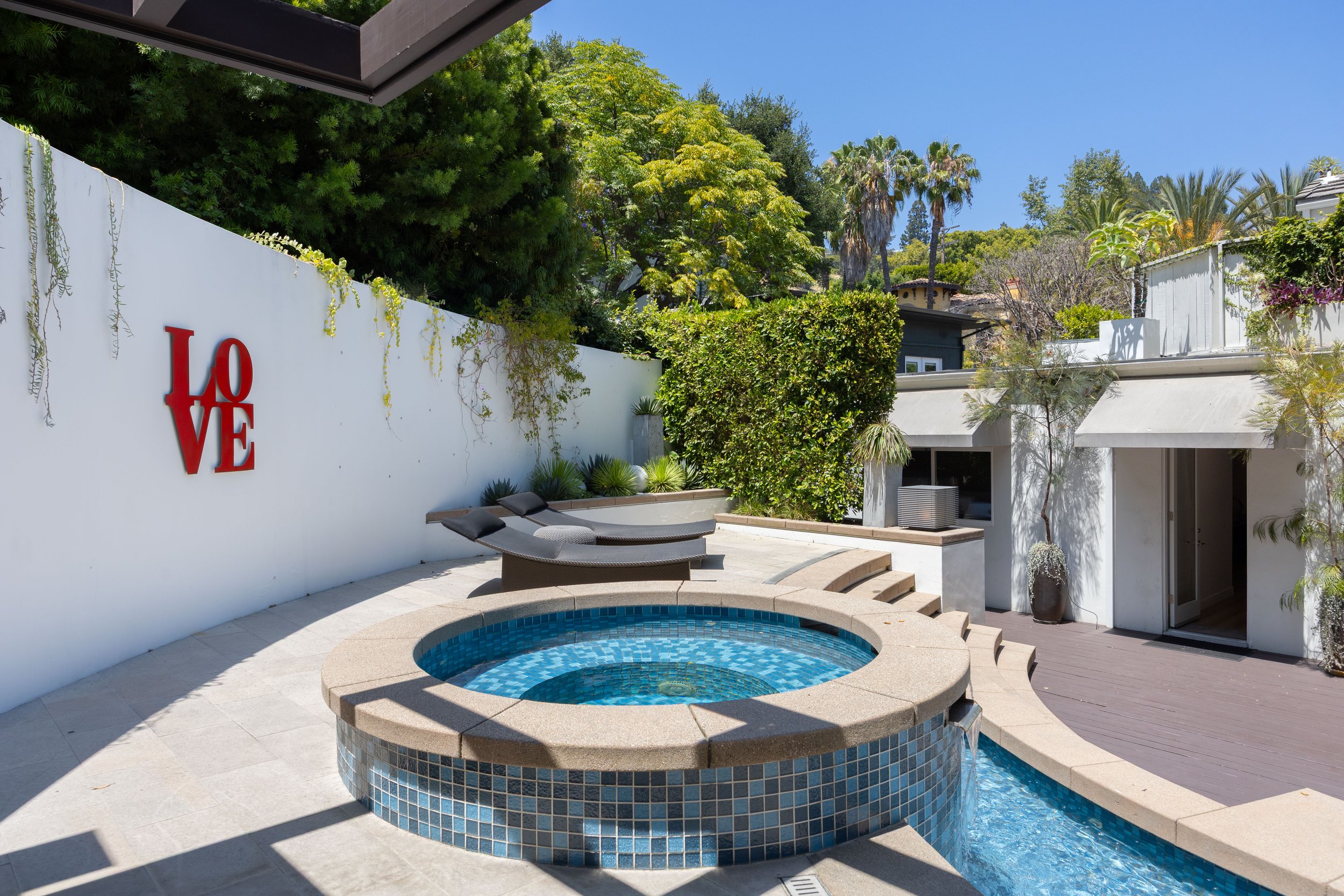 Backyard4.jpg