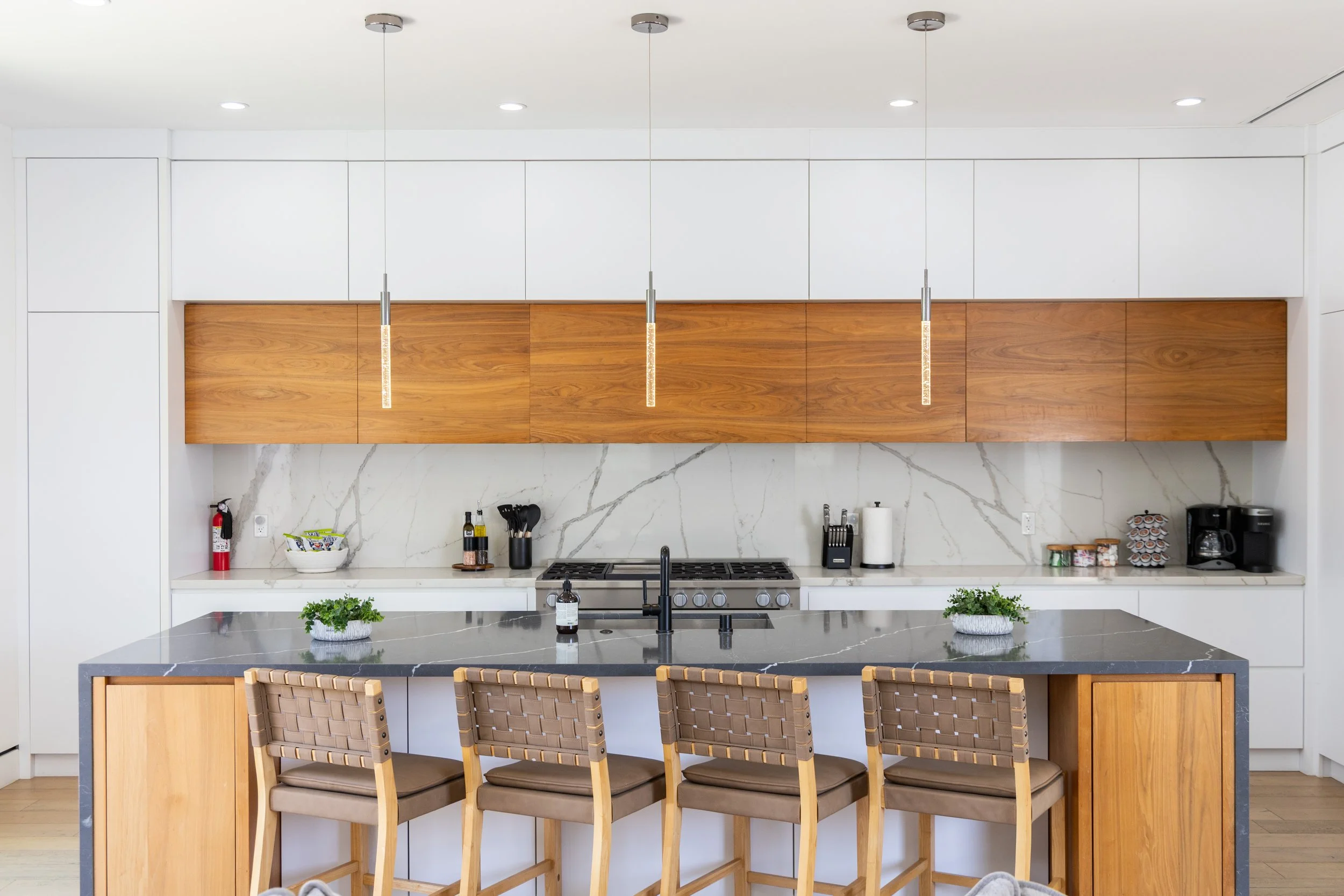 Kitchen1.jpg