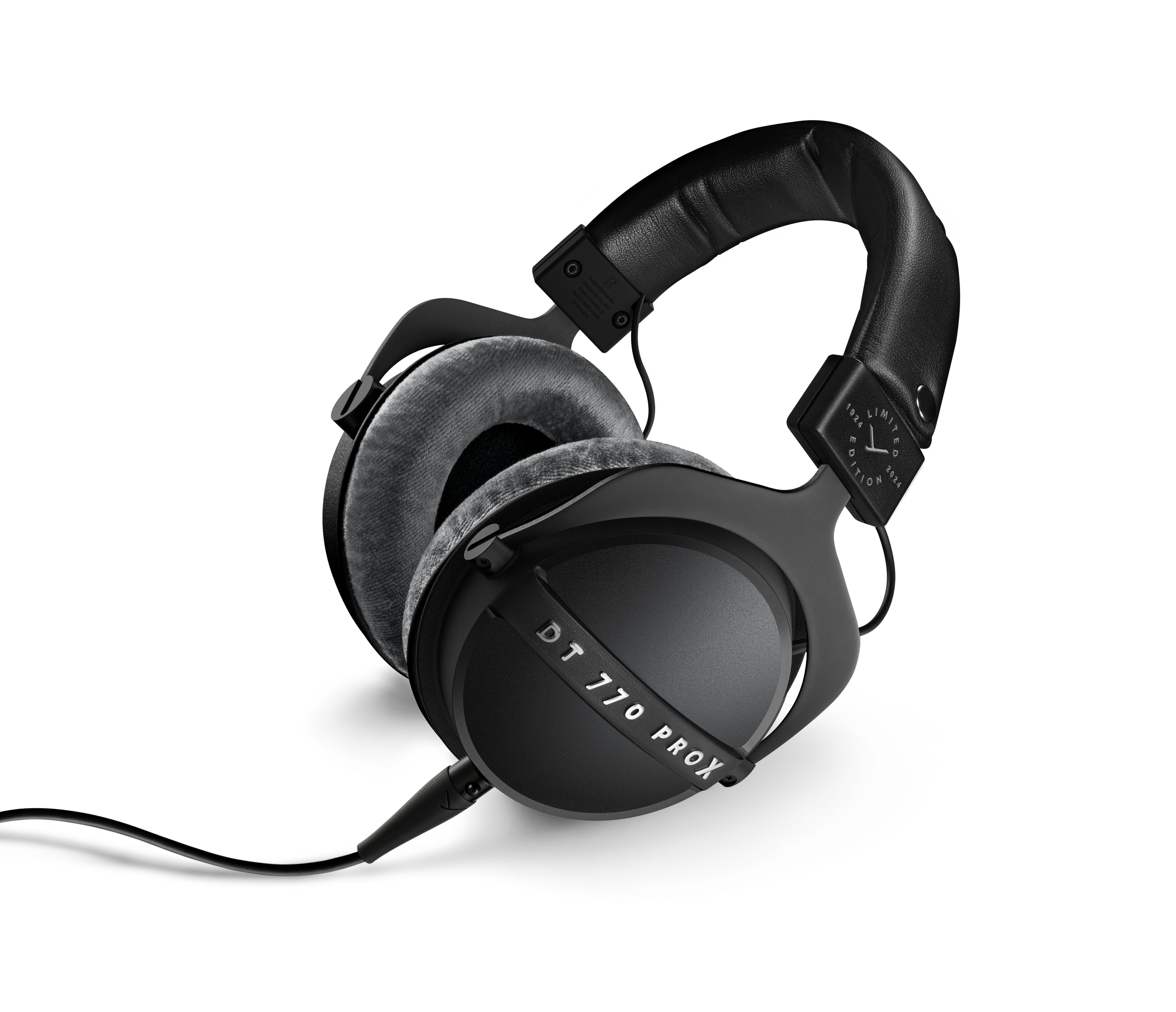 PIC_DT770PRO-X-Limited-Edition_perspective-ground-BLACK_v1.png