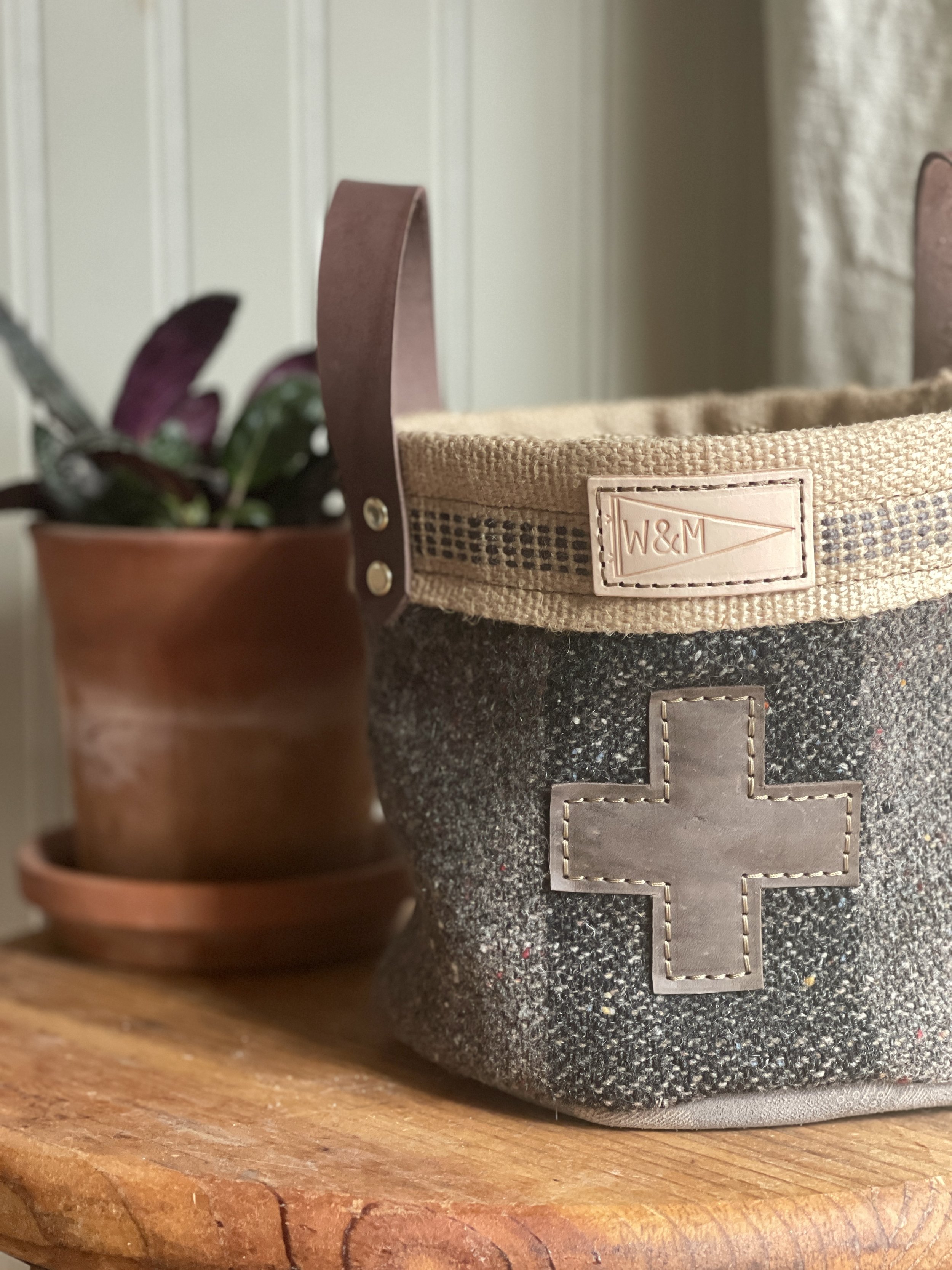 Bitty Basket Tote in black/grey vintage striped camp wool & leather details