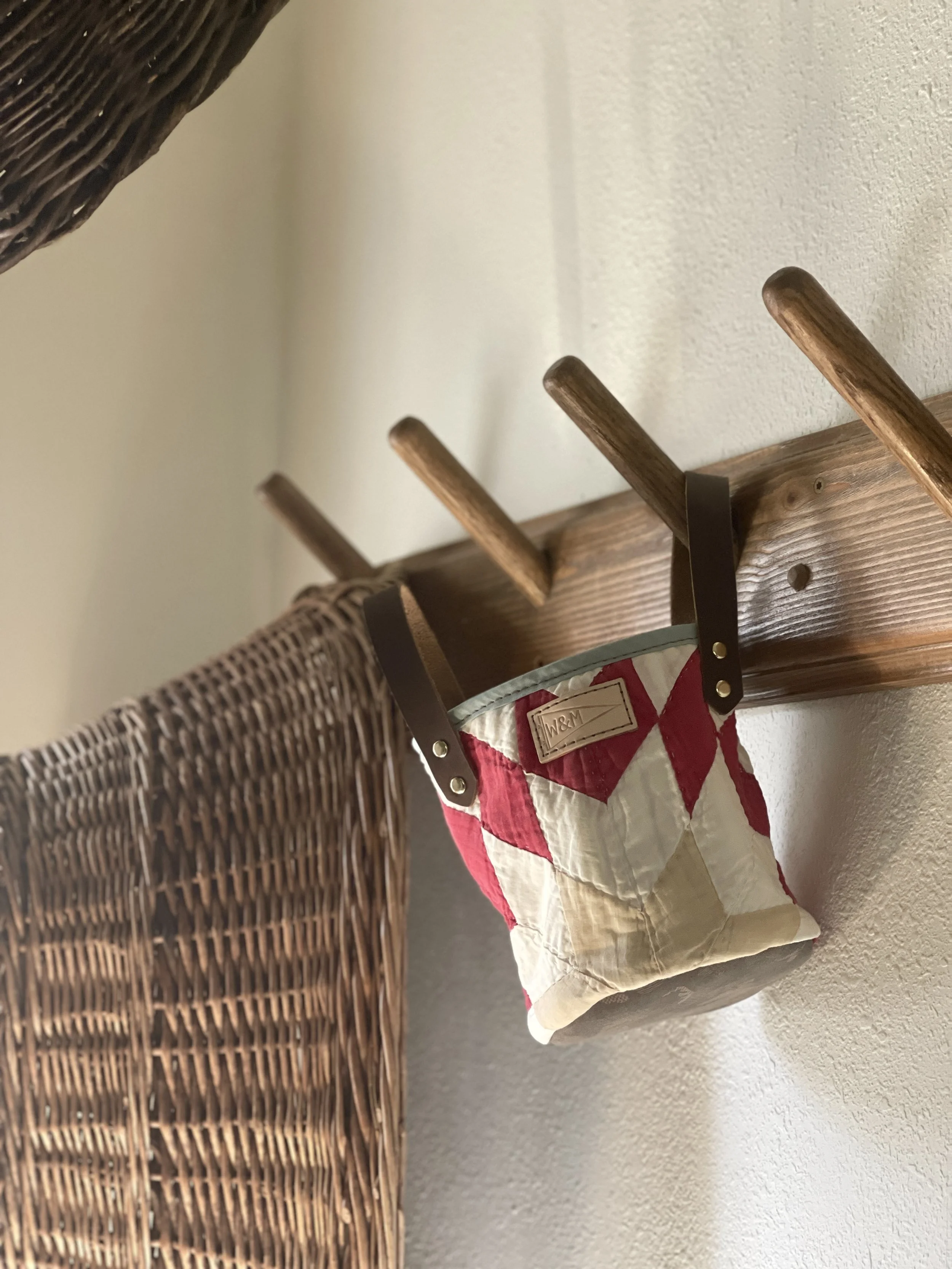 Basket Tote in vintage hand-stitched star quilt & leather details