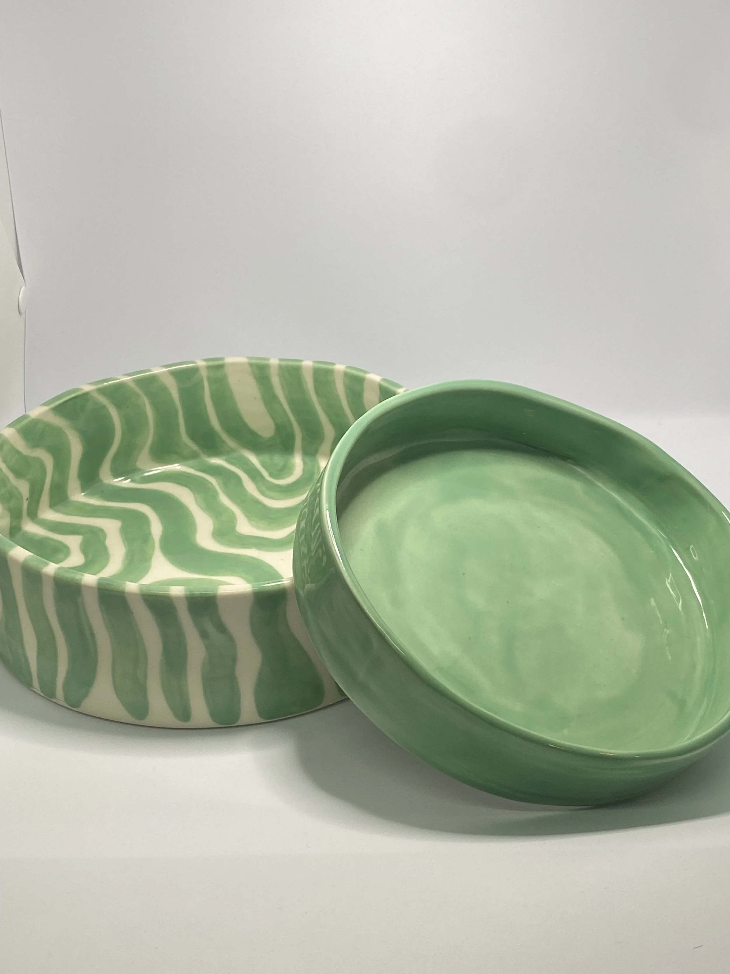 Pet Bowl - leaf green (small)